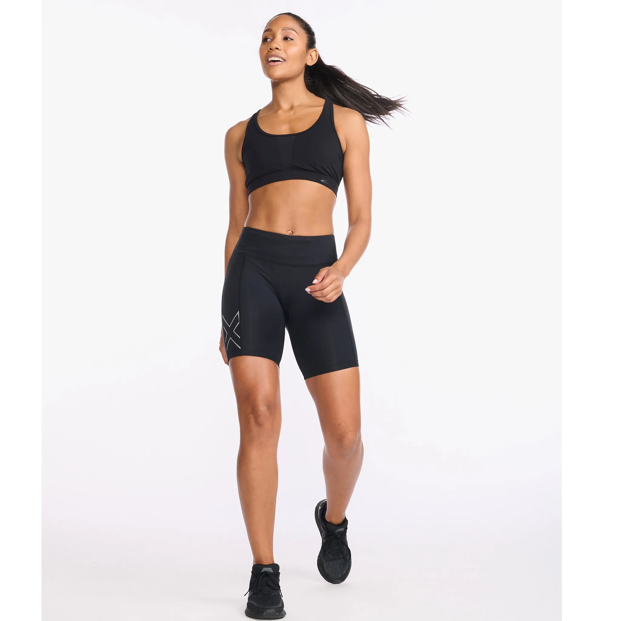 2XU Aero Mid Rise Compression 6 Inch Shorts Women's Black Silver Reflective