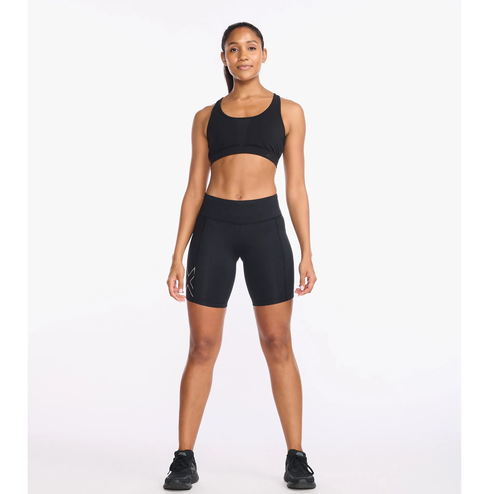 2XU Aero Mid Rise Compression 6 Inch Shorts Women's Black Silver Reflective