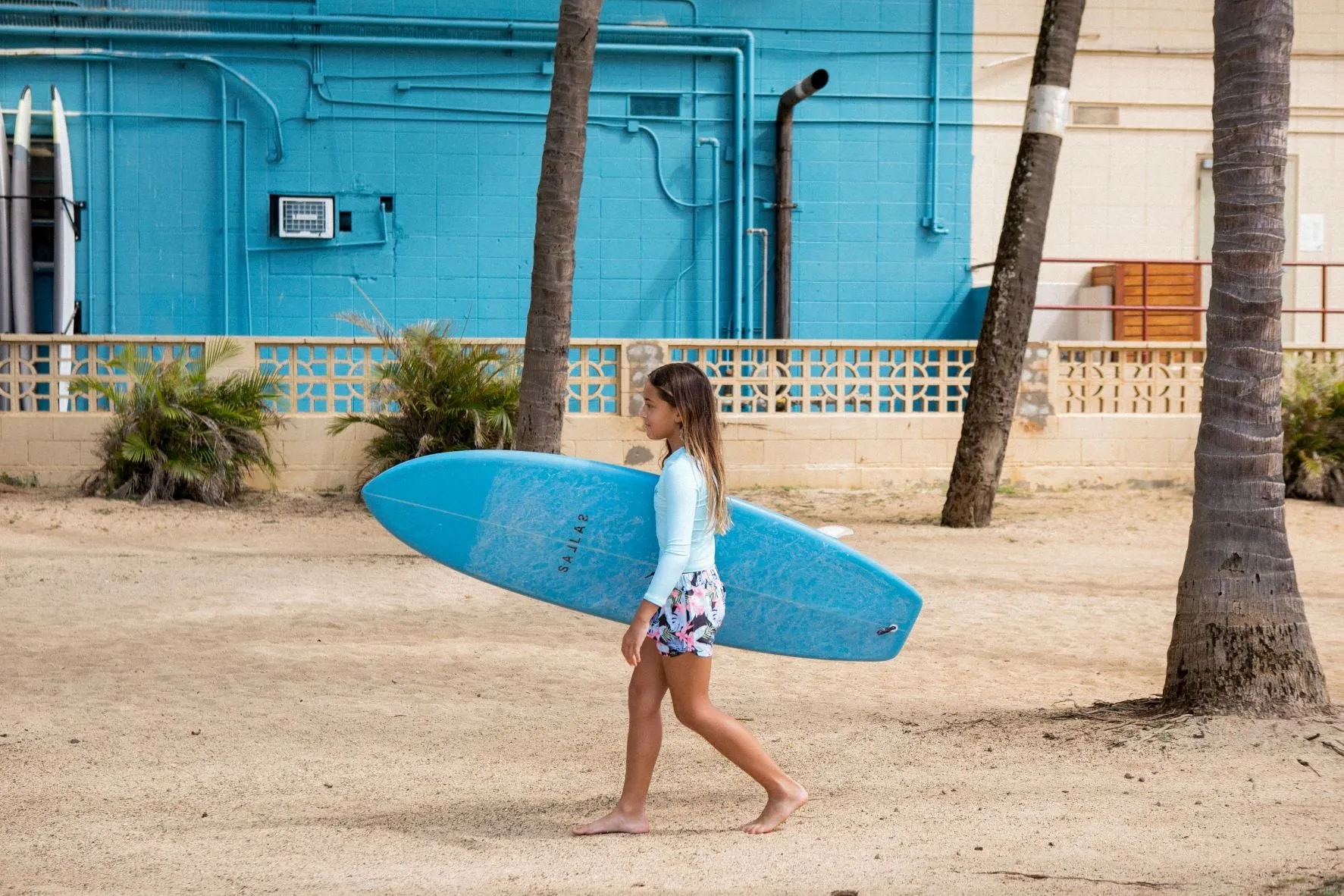 4yrs, 5yrs, 6yrs Wahine Long Sleeve Rash Guard Top in Beach Glass