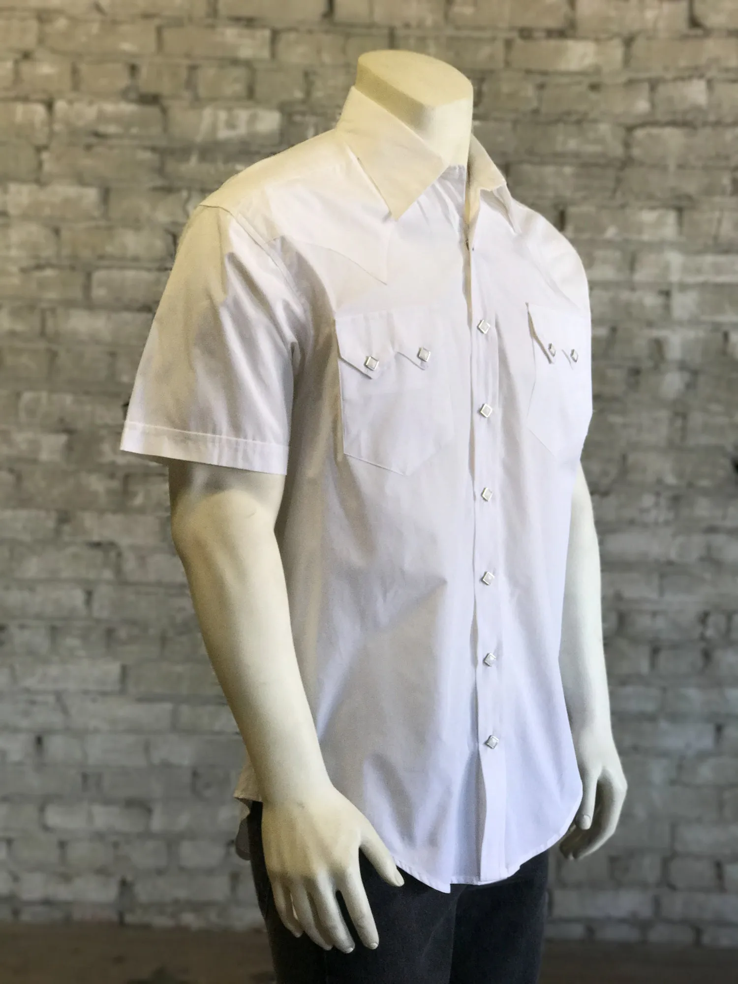 Flatlock stitching Rockmount Mens White Cotton Blend Western Snap S/S Shirt