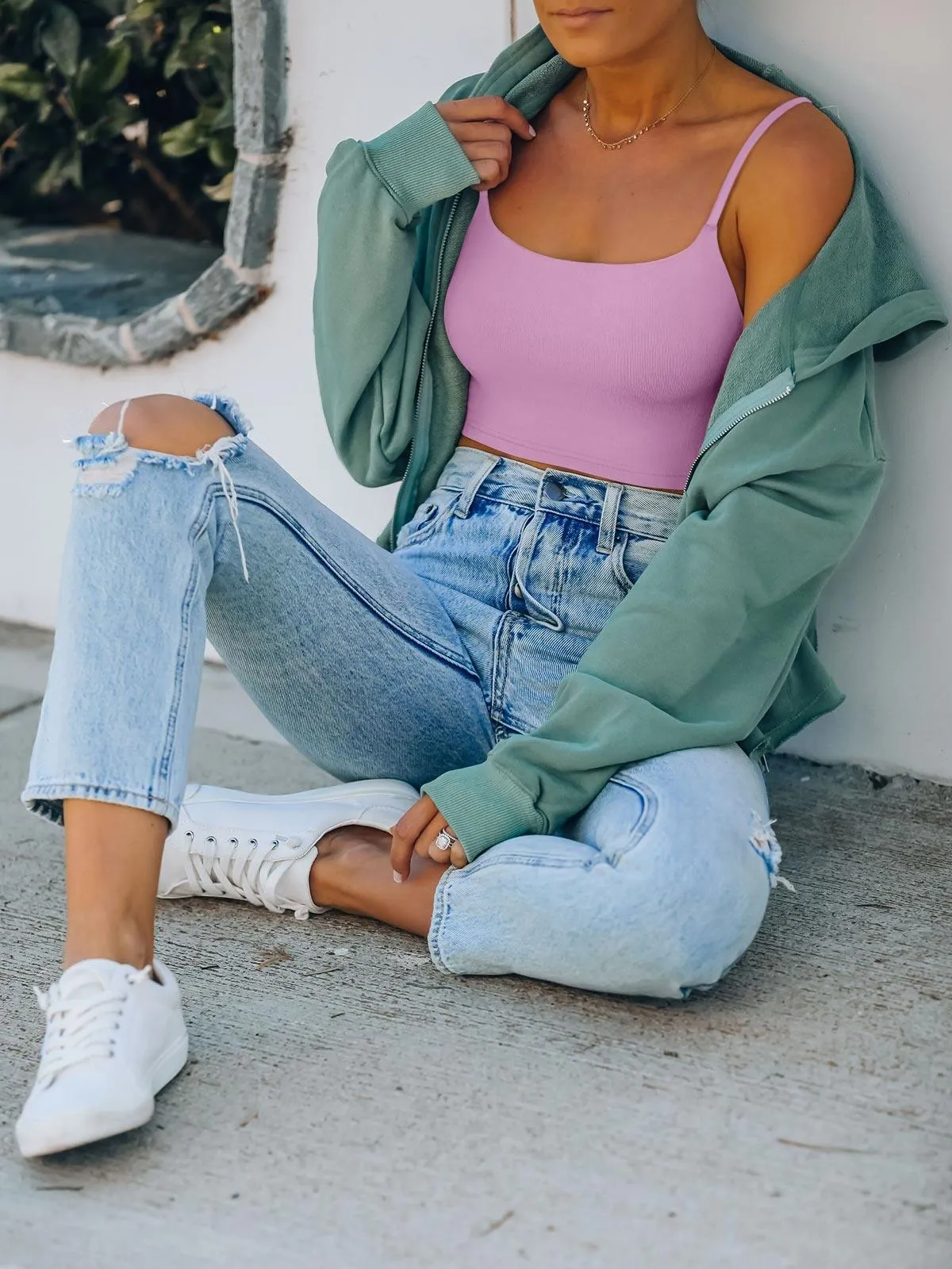 Adjustable Spaghetti Strap Seamless Camisole Crop Tops