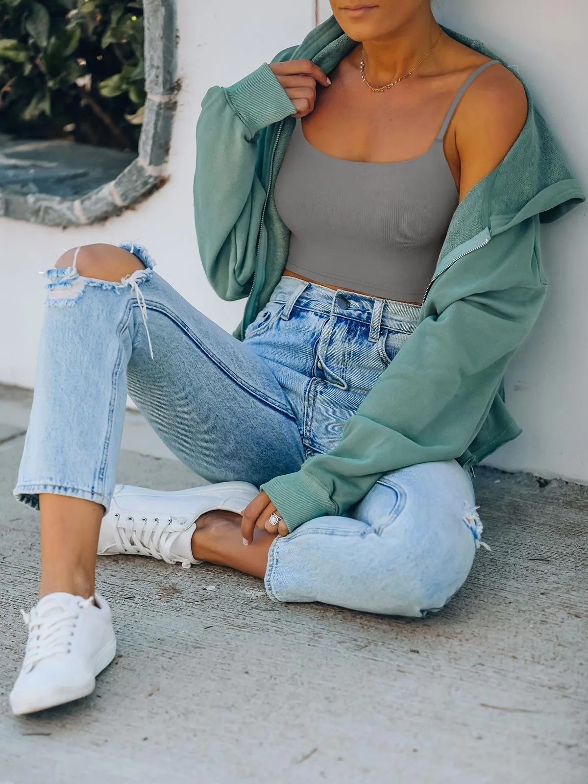 Adjustable Spaghetti Strap Seamless Camisole Crop Tops