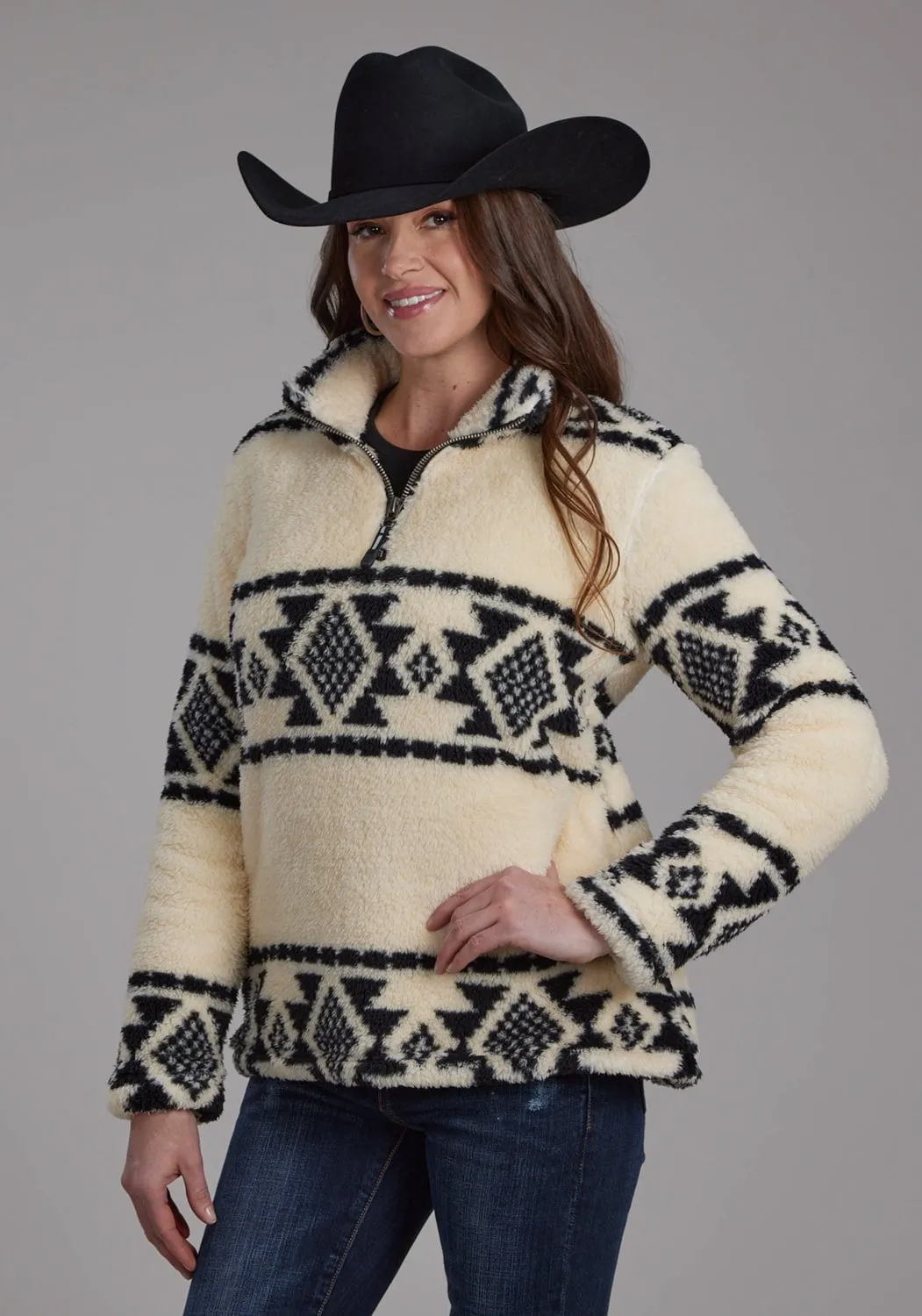 Roper Womens Aztec Stripe Black/Cream 100% Polyester Fleece Jacket Garment Dyed Texture Sleek Silhouette