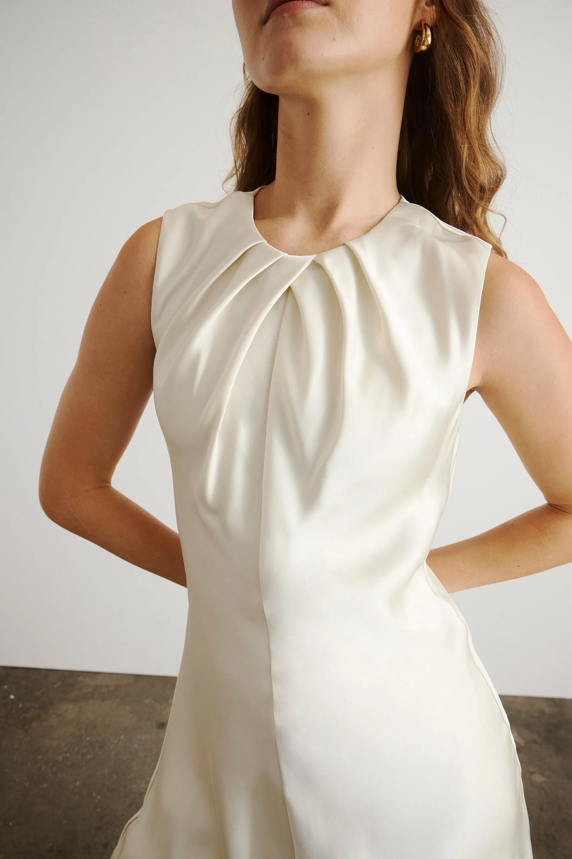 Elegant Motion Flower Grace Emily Dress