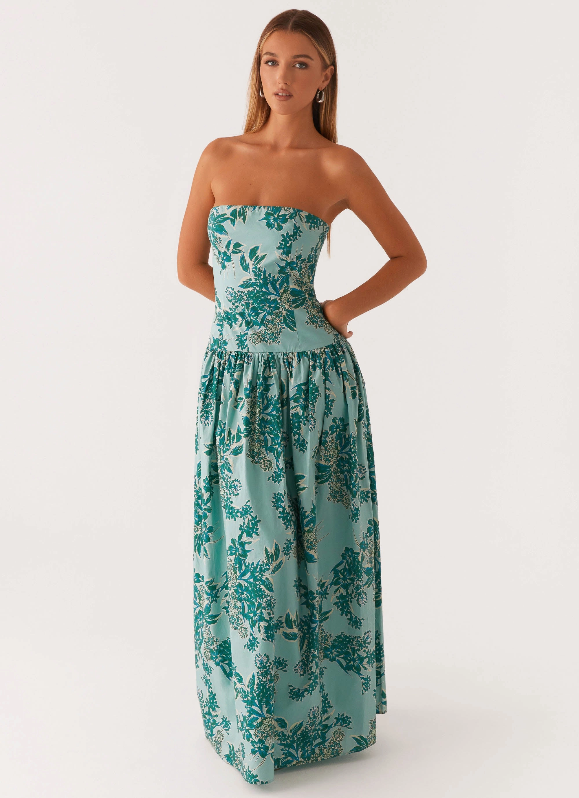 Andorra Maxi Dress - Cloud Nine Floral Seasonal Must-Have Hook-And-Eye