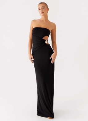 Anetta Maxi Dress - Black Minimalist Comfort Halter-Neck Anetta Maxi Dress - Black