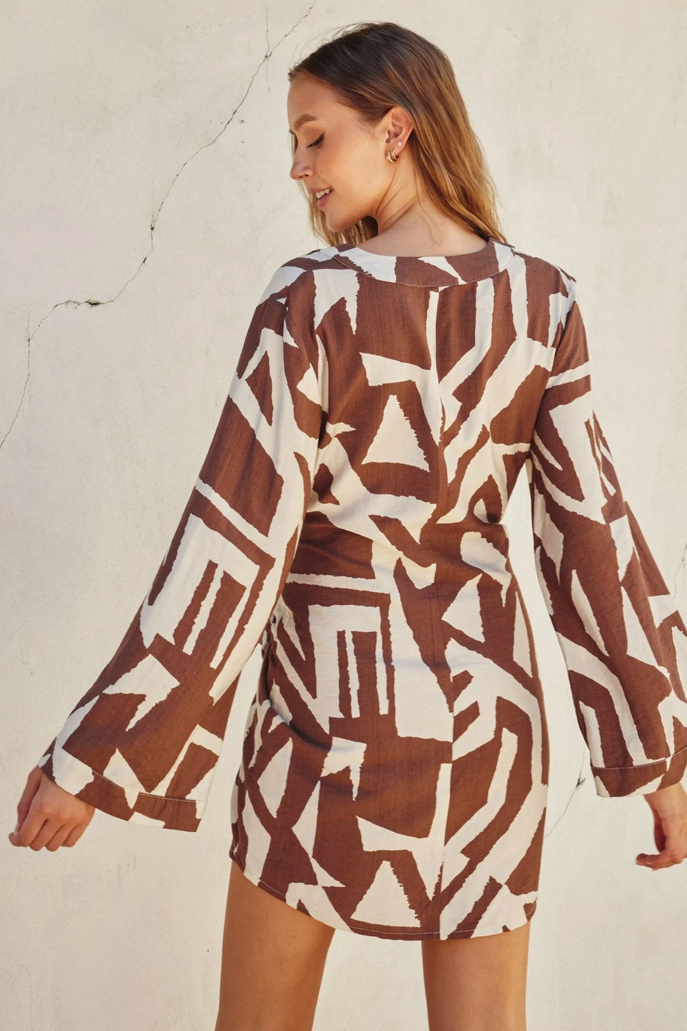 ANYA WRAP MINI DRESS Fitted Neat Exclusive-Design
