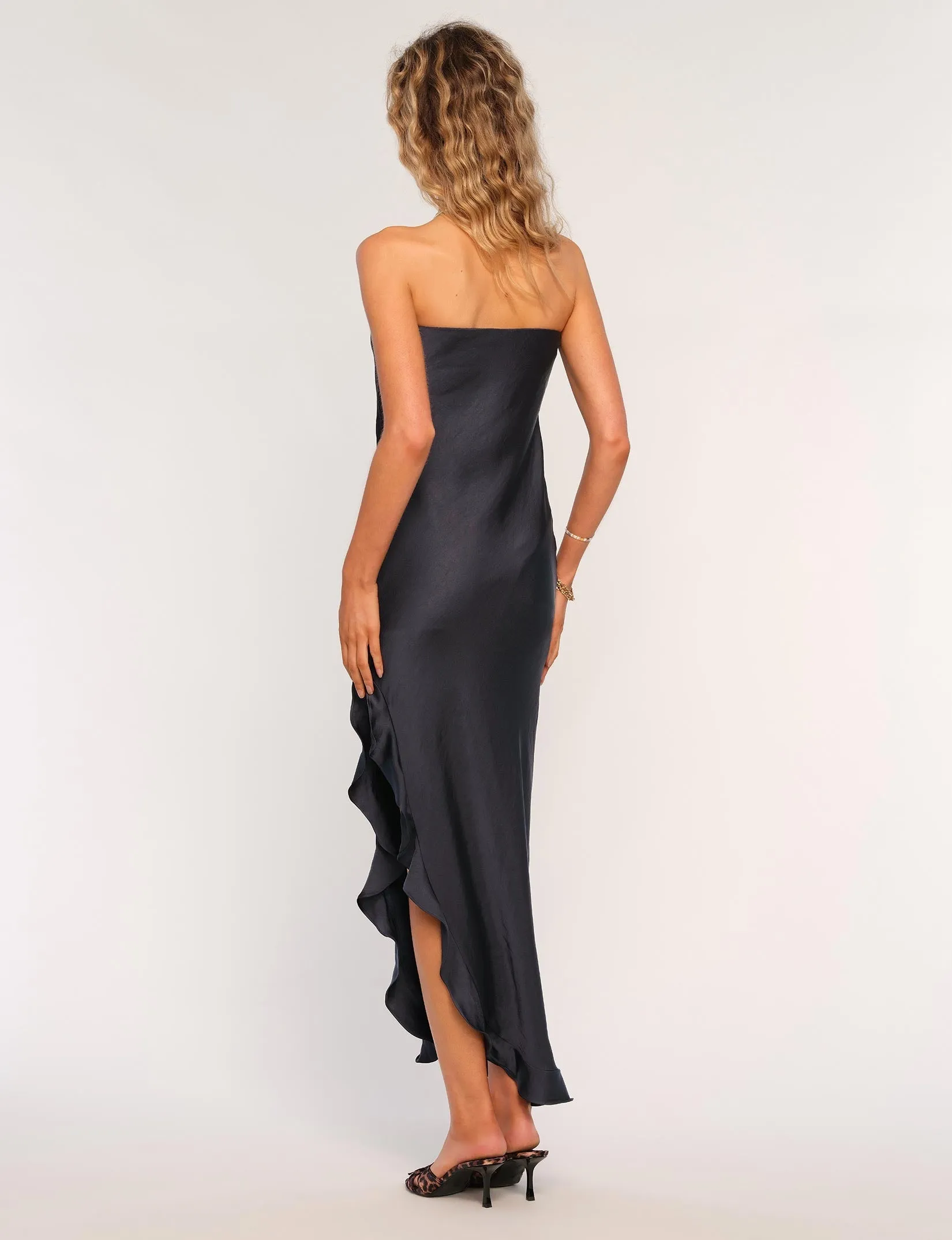 Cut-Out-Detail Sunset Scene Arely Dress in Indigo