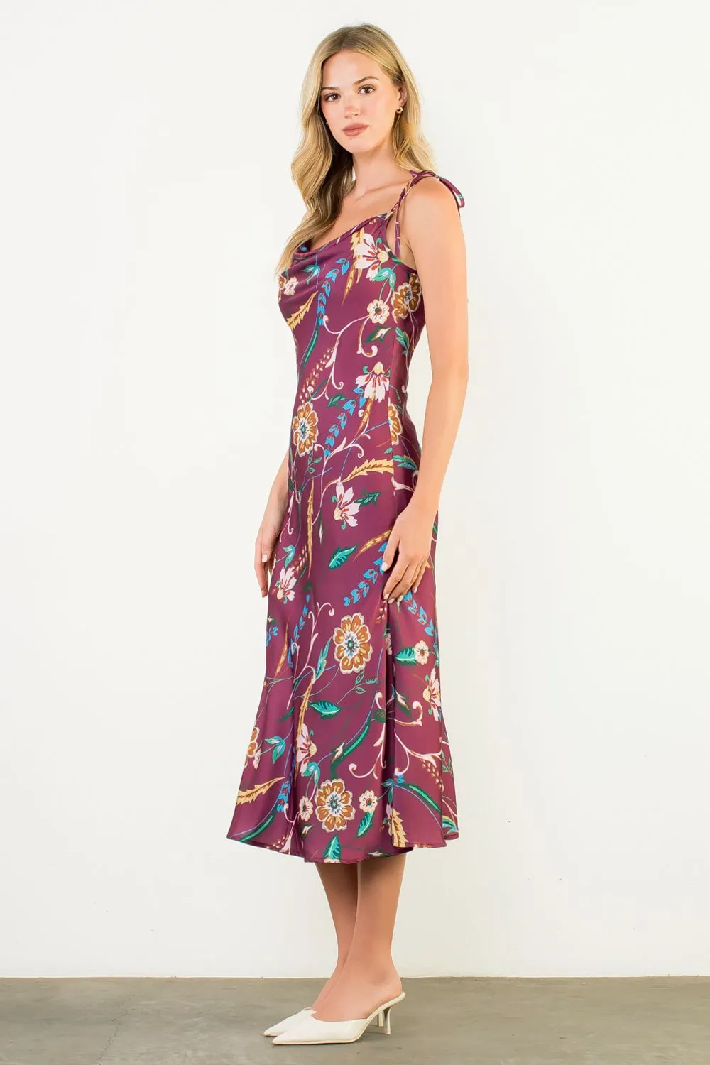 Versatile Comfort Wear All-Day Fit TIE STRAP FLORAL SLIP DRESS