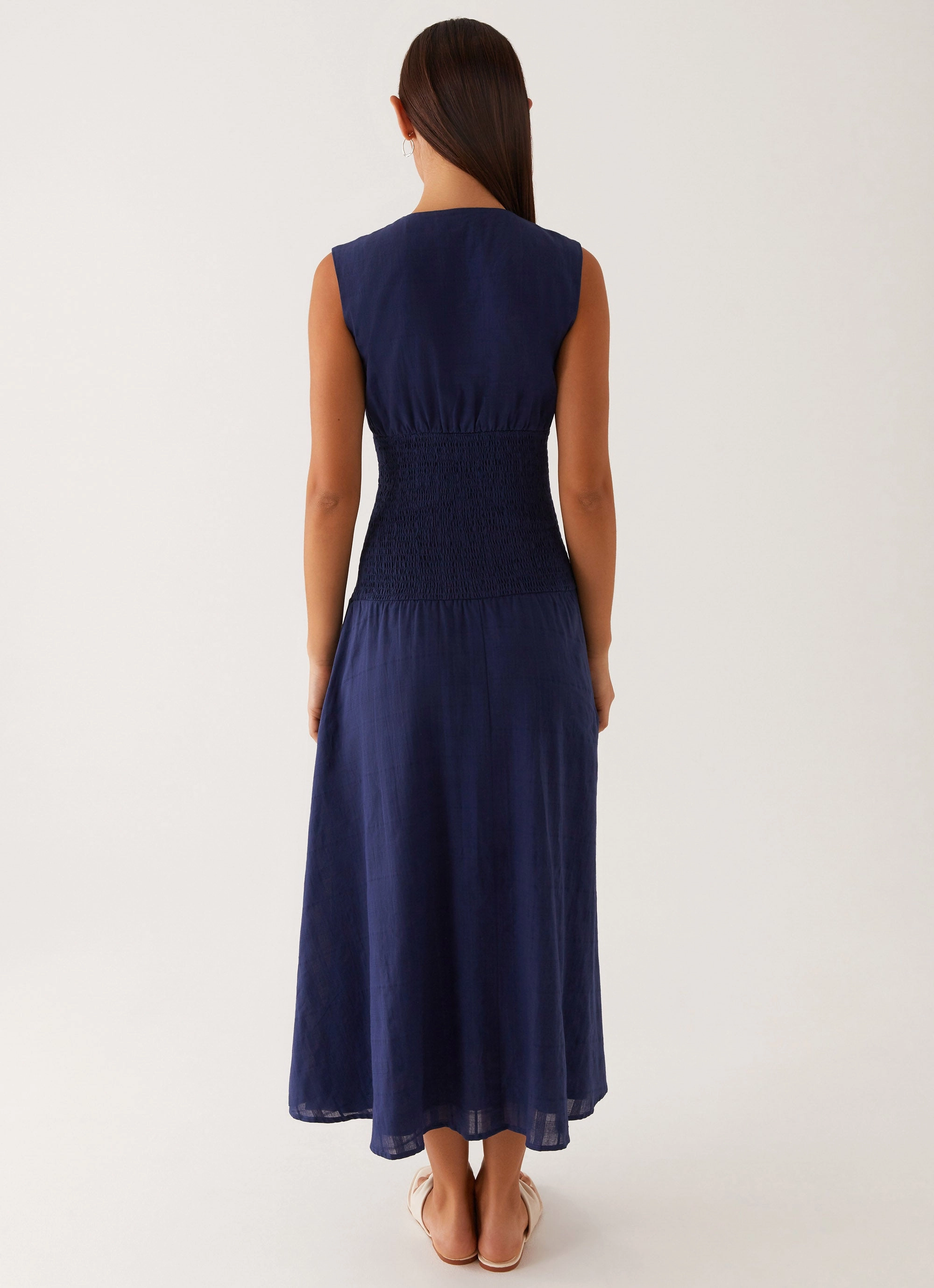Modest Look Lightweight warm-weather dress Belle Shirred Waist Midi Dress - Navy