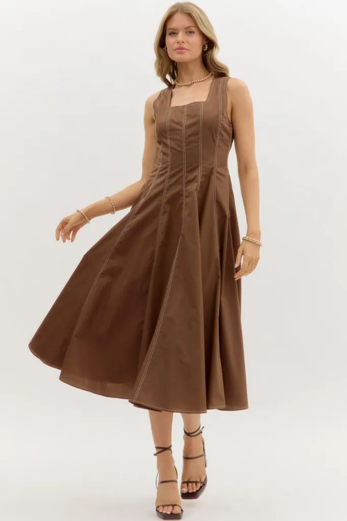 Simple yet sophisticated gown Blair Stitch Detail Midi Dress