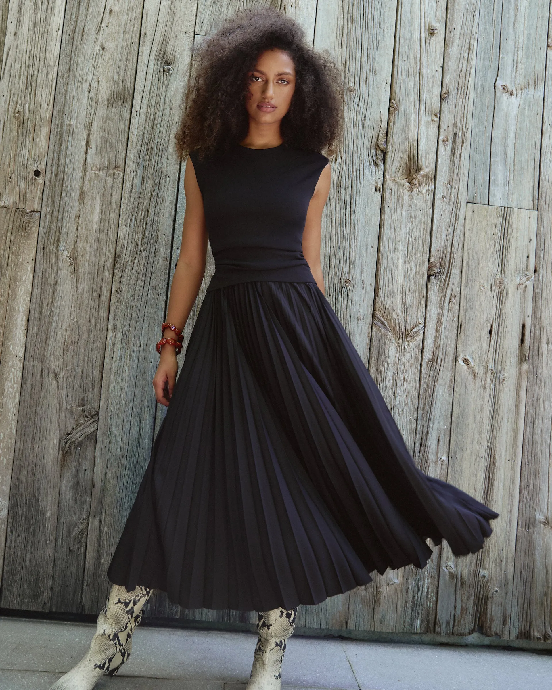 Carly Dress Mood Focused Edge Shape