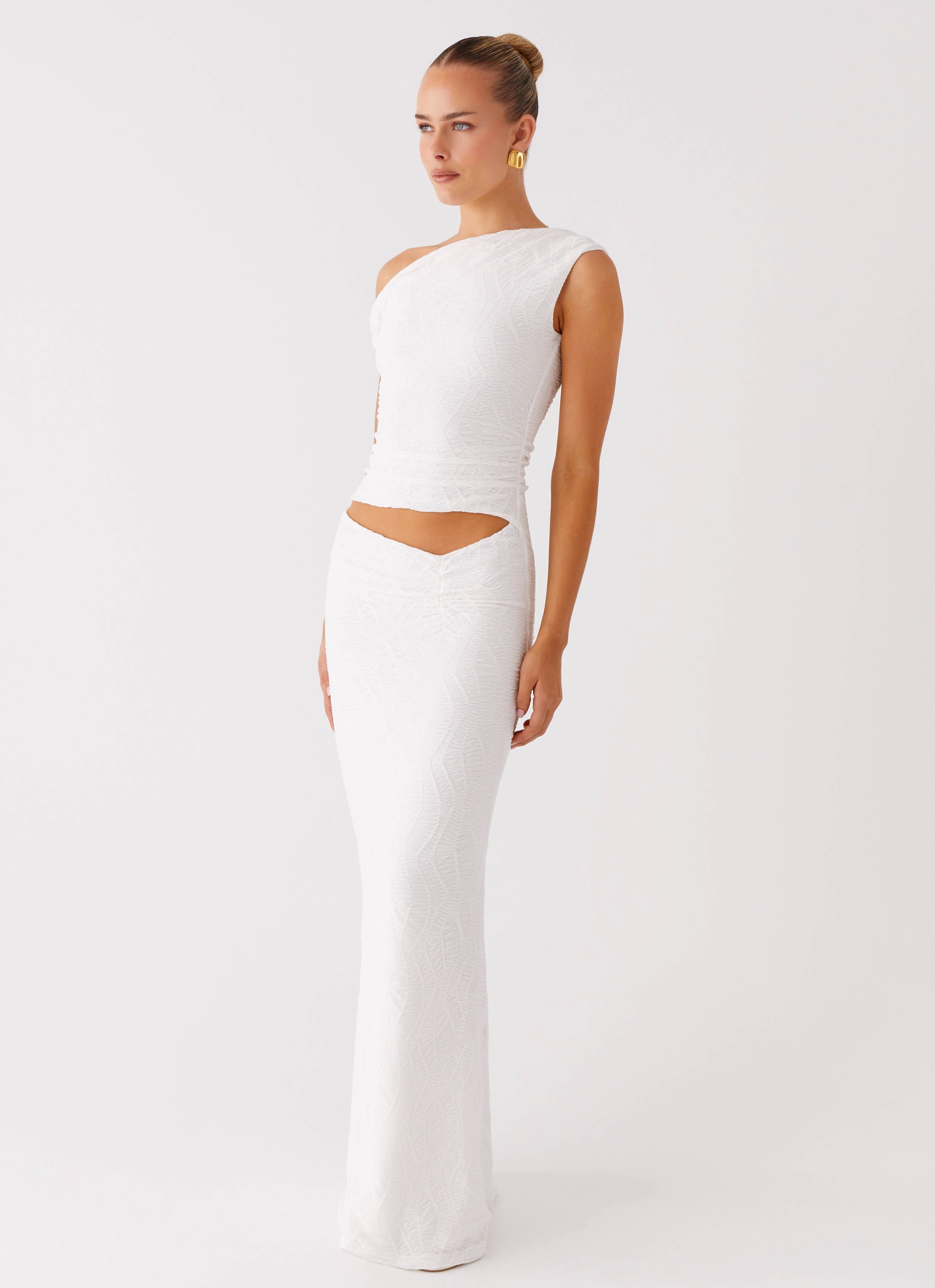 Unlined Look Grace Base Galantis One Shoulder Maxi Dress - White