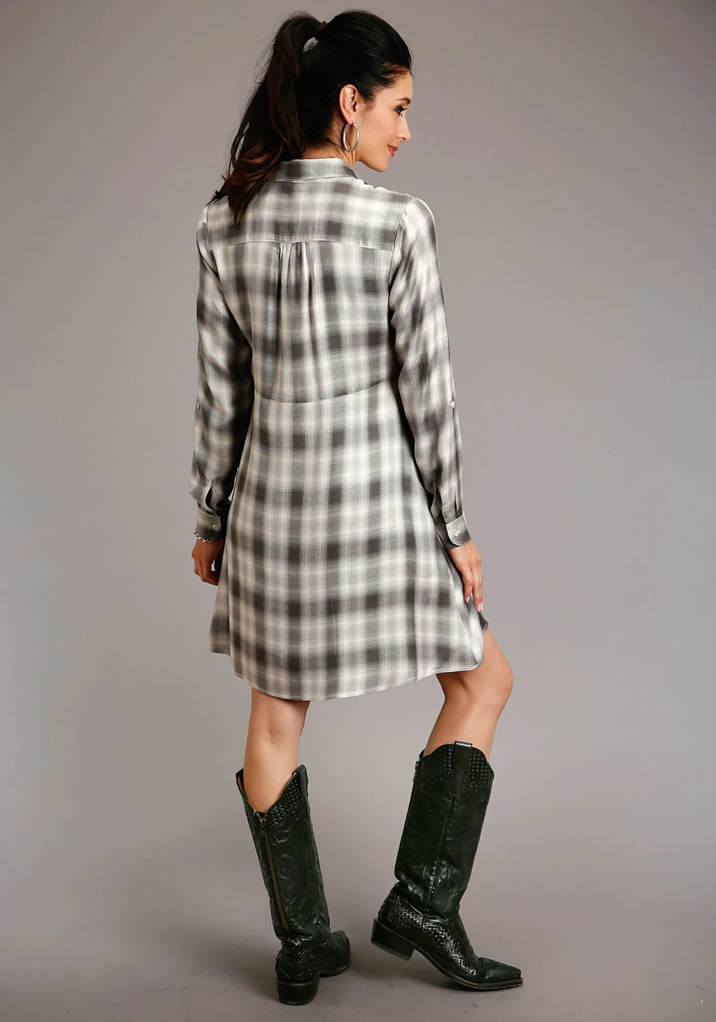 Layer game Stetson Womens Smokey Grey Rayon/Nylon Ombre Plaid L/S Dress