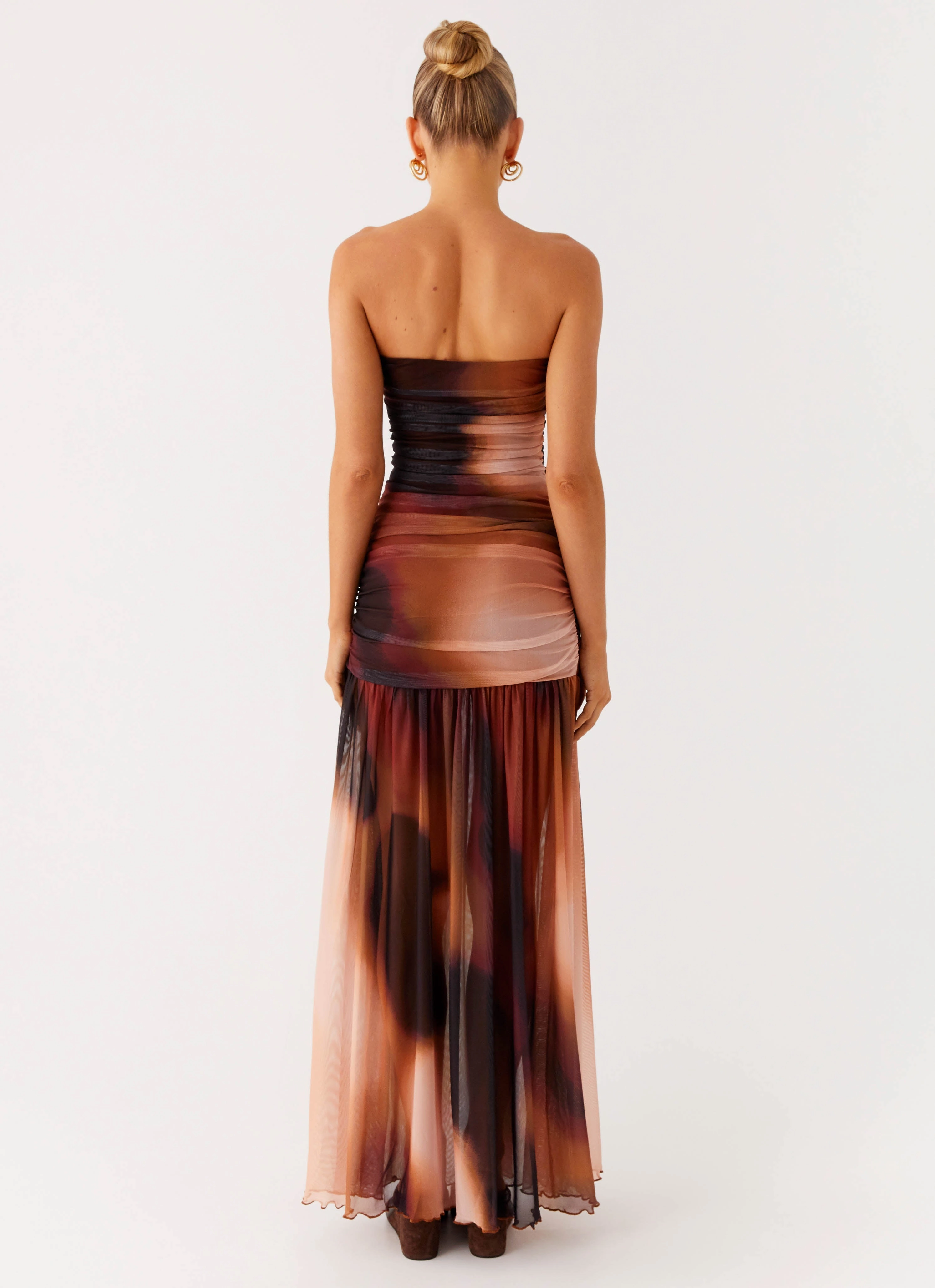 Savaya Maxi Dress - Black Gradient Chilly Weather Comfort