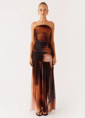 Chic and Casual Savaya Maxi Dress - Black Gradient Savaya Maxi Dress - Black Gradient Wool-Blend