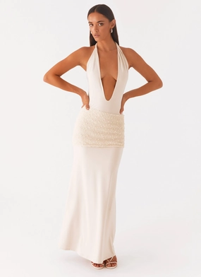 Classic Design Wear Scenic Maxi Dress - Sand Scenic Maxi Dress - Sand Silky Surface