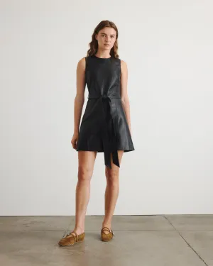 Claudia Dress Chic Silhouette Trendy midi dress Timeless Wearable Claudia Dress
