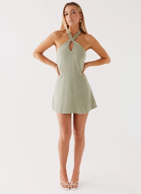 Counting Stars Linen Halterneck Dress - Sage Elegant Style Counting Stars Linen Halterneck Dress - Sage Easy-Storage