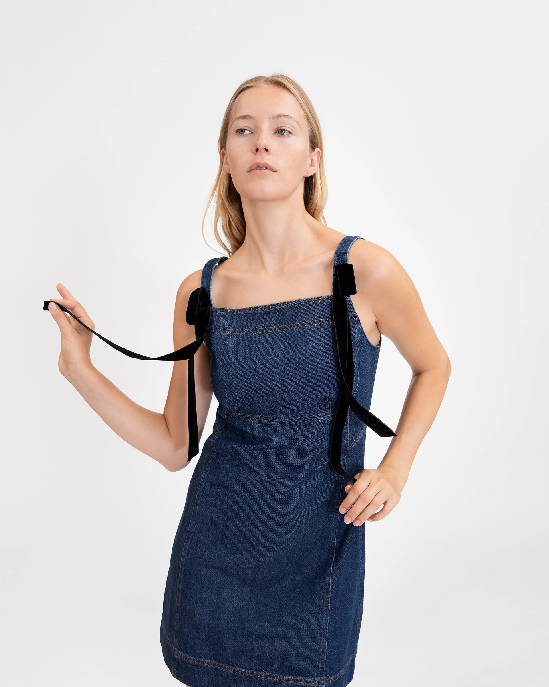 Bessie Dress Simple Flow Satin-Edge
