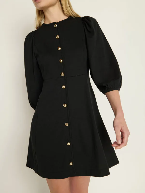 GILDA DRESS Straight-Cut Subtle design