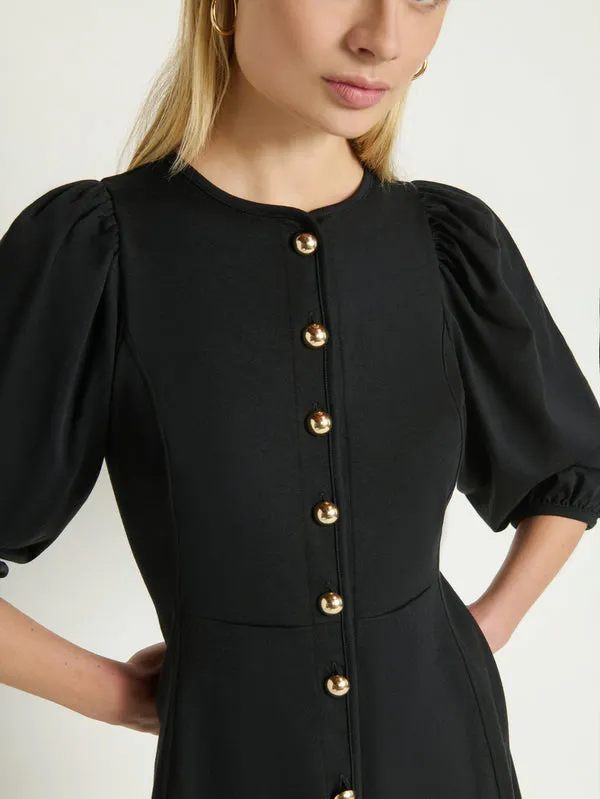 GILDA DRESS Smooth-Finish Easy Elegance