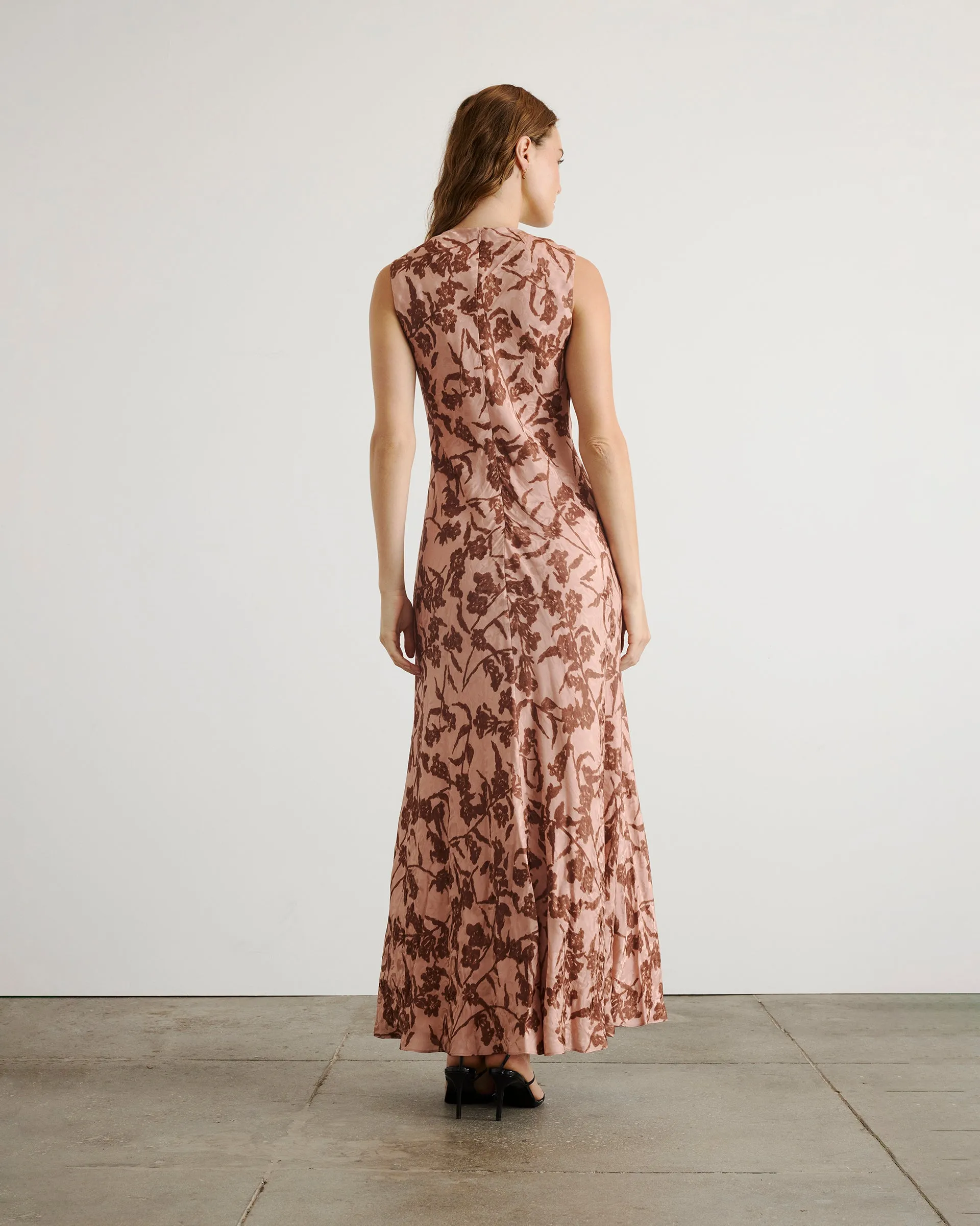 understated look Breath Soft Emily Dress