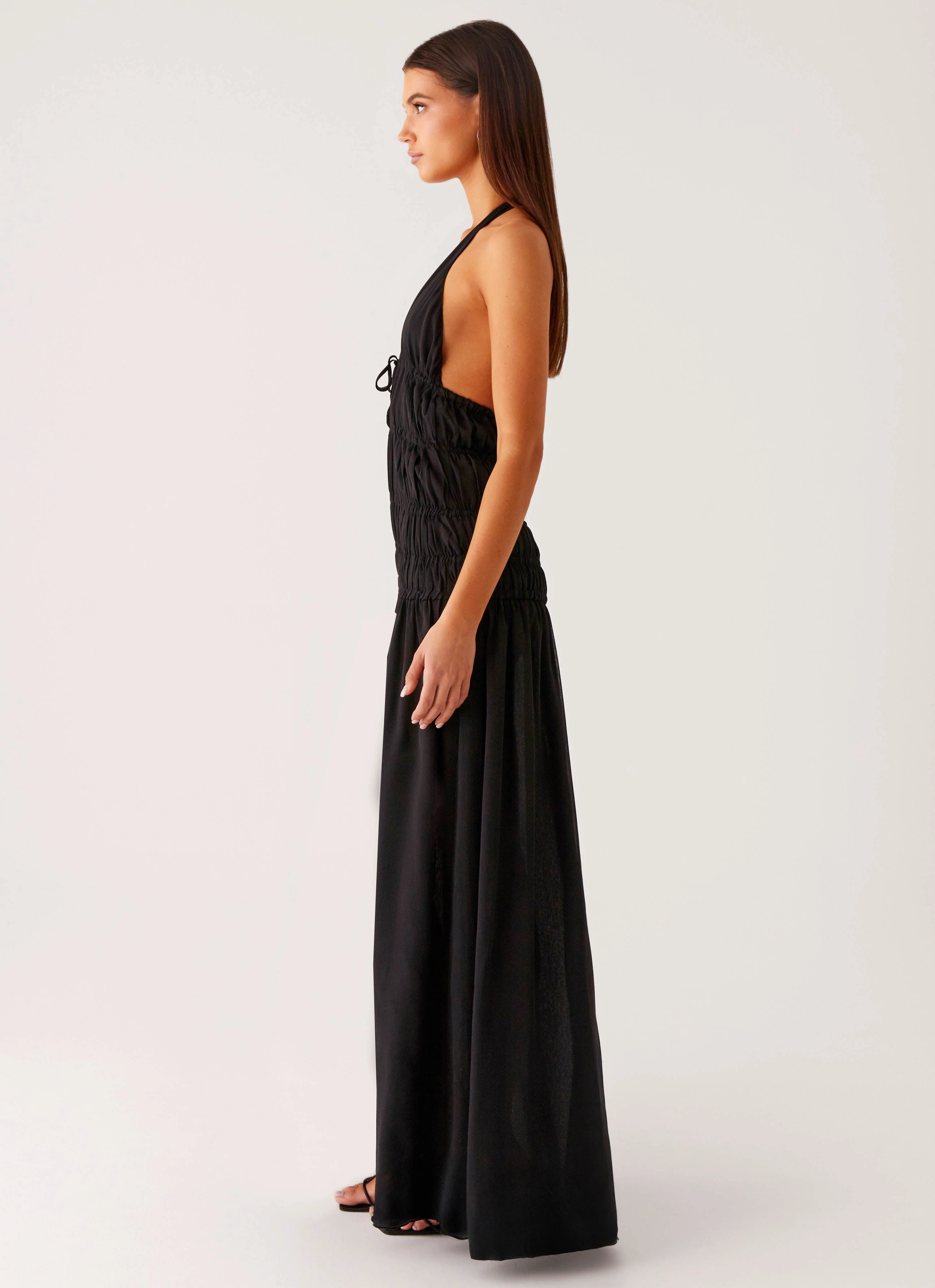 Chic and Flattering Dione Halter Maxi Dress - Black