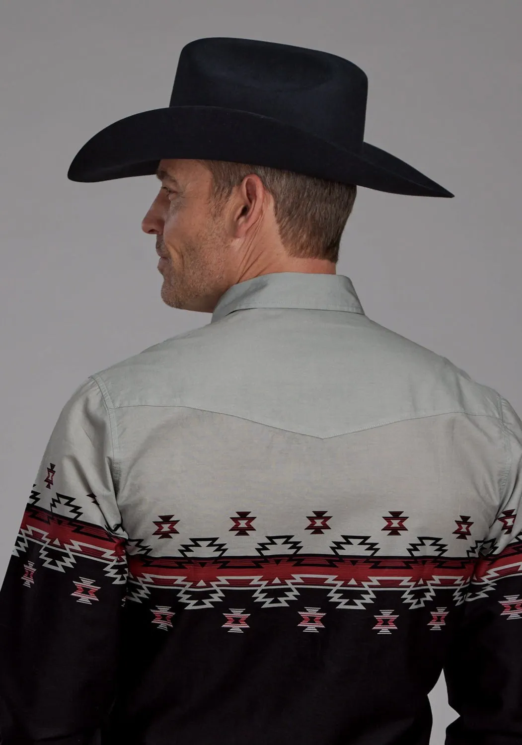 Mountain Retreat Neutral Colors Roper Mens Ombre Aztec Border Black/Grey 100% Cotton L/S Shirt