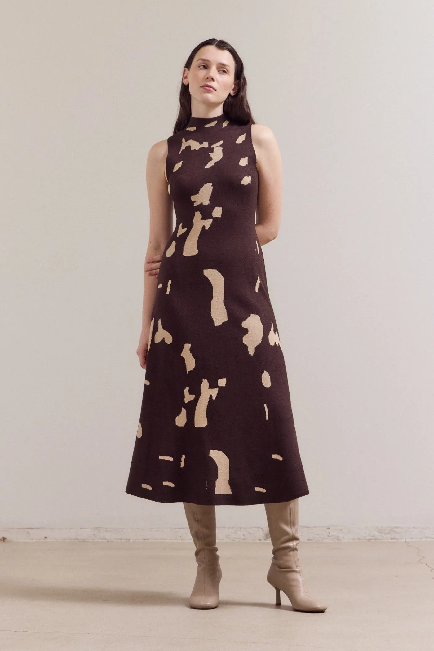 JESSURY FITTED MIDI DRESS Beauty Feel