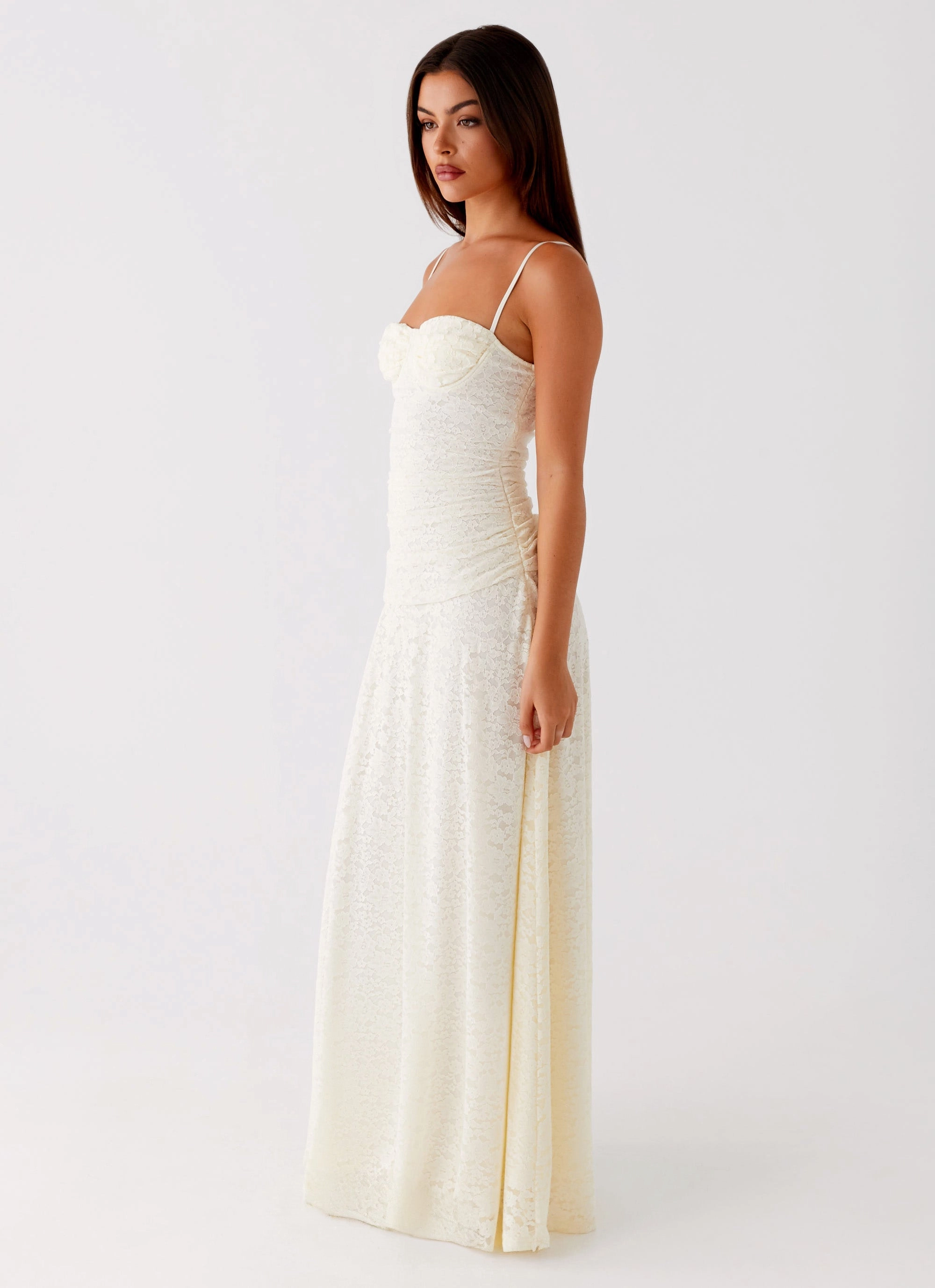 Elsa Maxi Dress - Ivory Chic and Stylish Elastic Fit