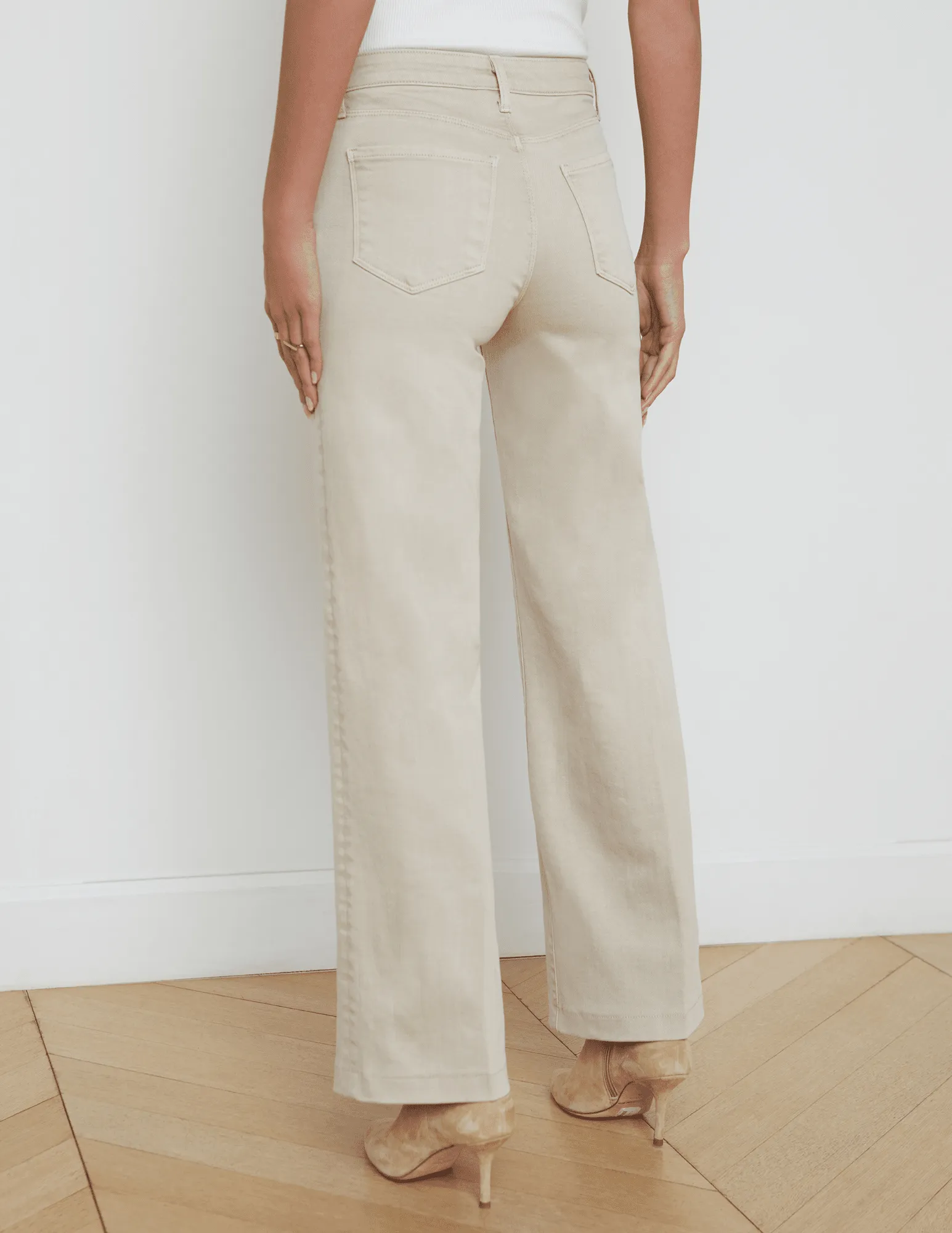 L'AGENCE Scottie High Rise Wide Leg Jeans in Biscuit Low Profile Zipper