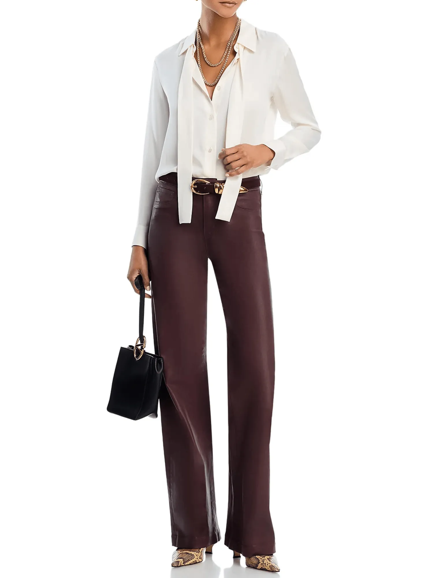 Simple Outfit L'AGENCE Scottie Coated High Rise Wide Leg Jeans in Chocolate Coated