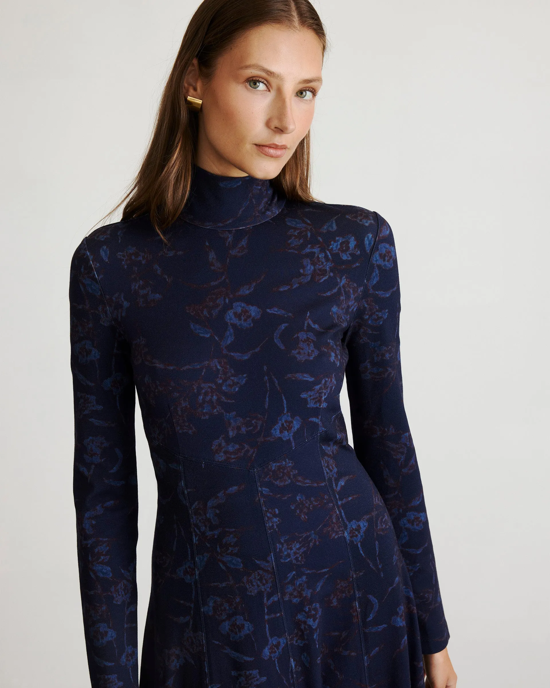 Gentle Glow Polished Tailoring Thea Dress