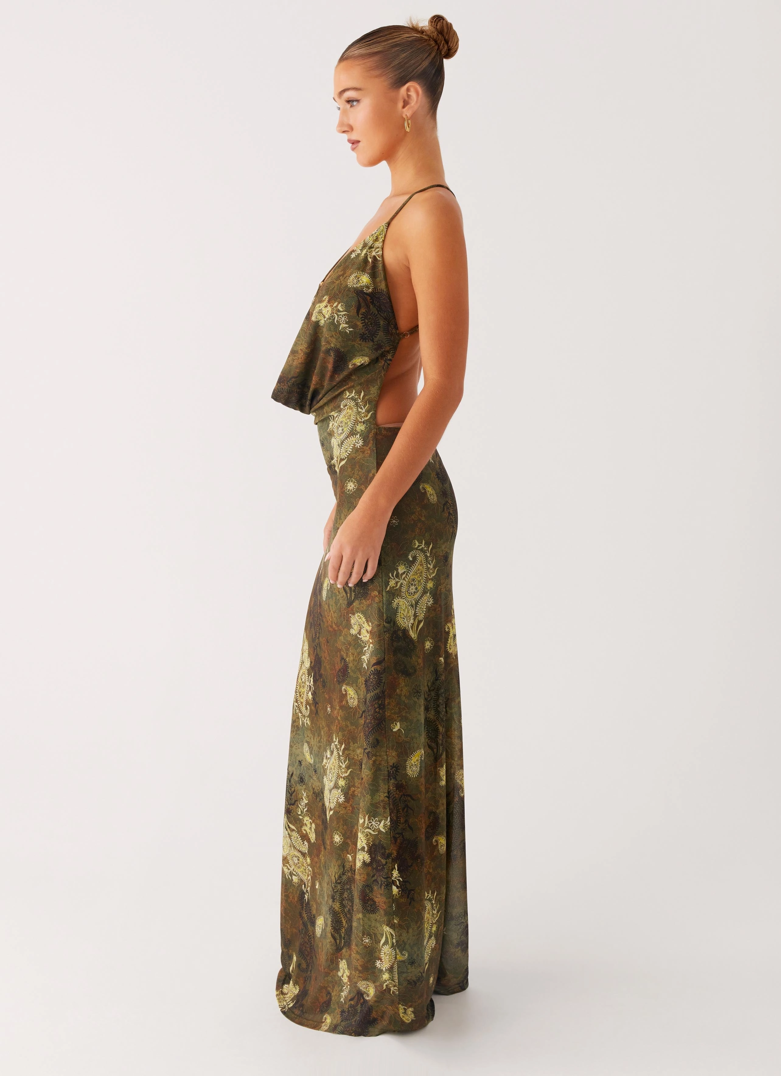 Quick Outfit Semi Fit Star Fields Maxi Dress - Cyber Floral