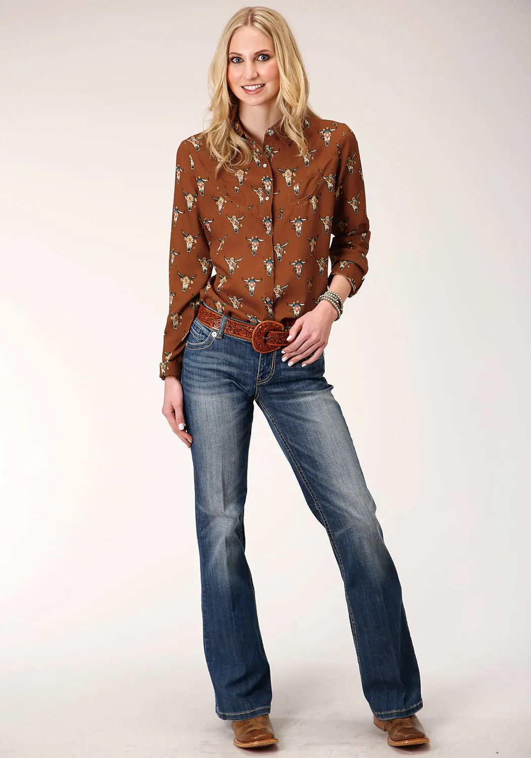 Roper Womens Brown Rayon/Nylon Cow Skulls L/S Blouse Chill Outfit No Fuss Fit