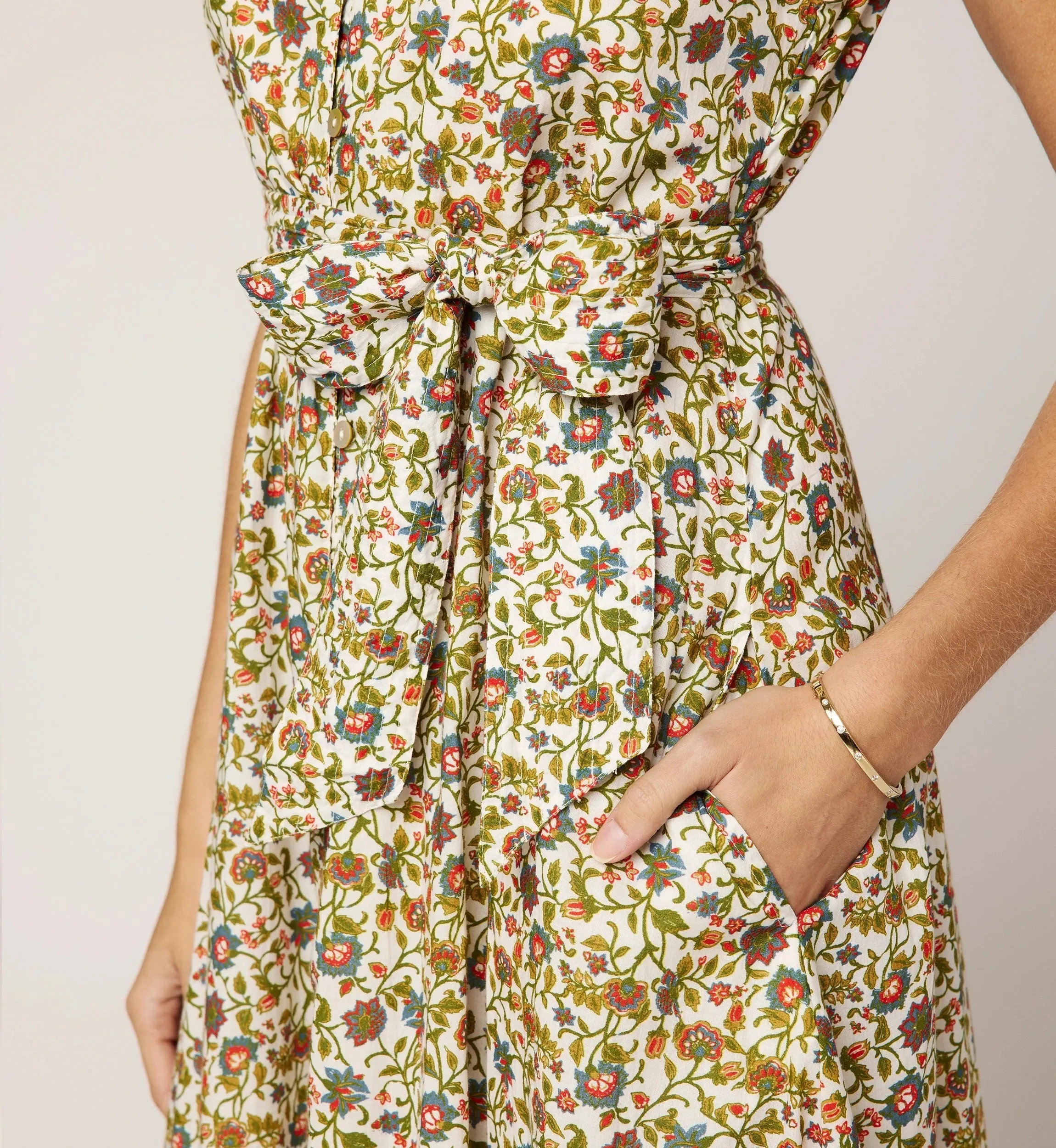 Cheyenne Midi Dress | Viti Flora Sleek Wear Polished Style