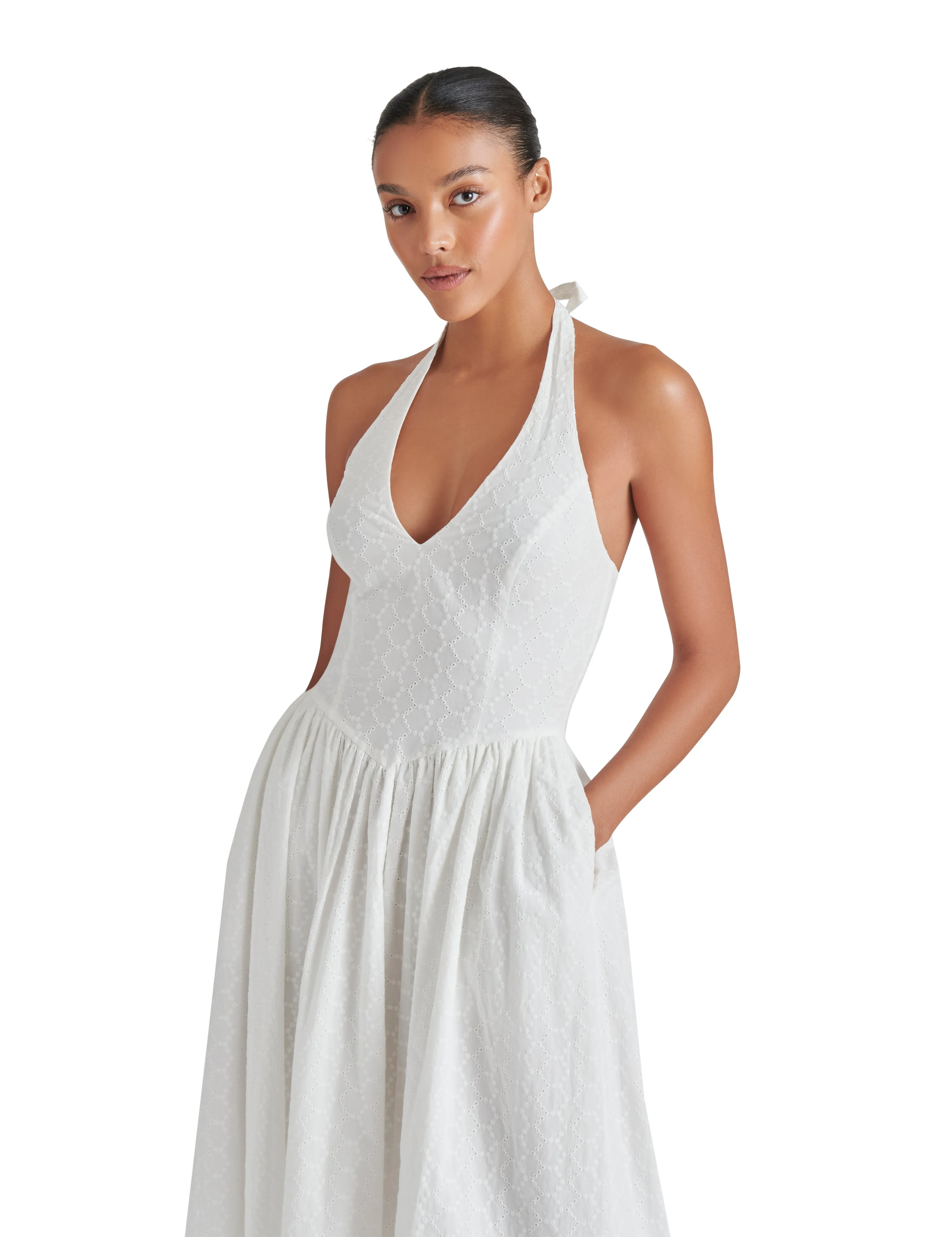 Smart Detail Cozy Balance Ressi Dress in White