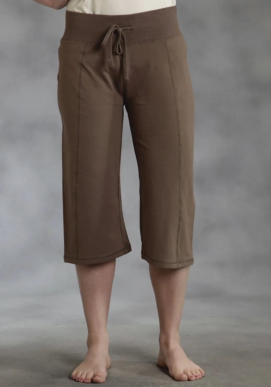 Roper Womens Solid Knit Brown 100% Cotton Capri Pants Popular Staple Trend Setter Chill Outfit