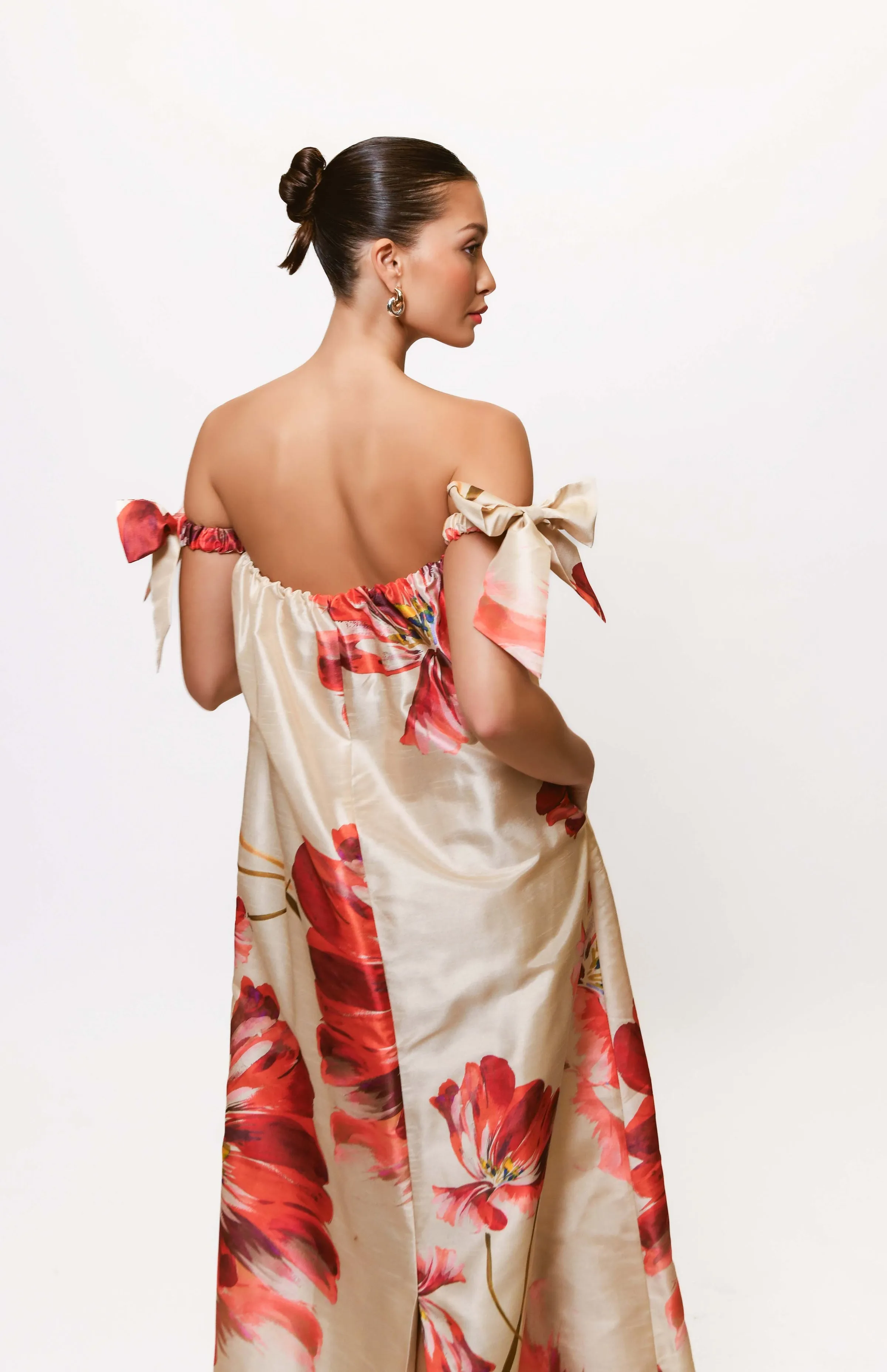 Tonal-Stitching Fashion Mix Iris Gown in Taupe Breezy Bloom