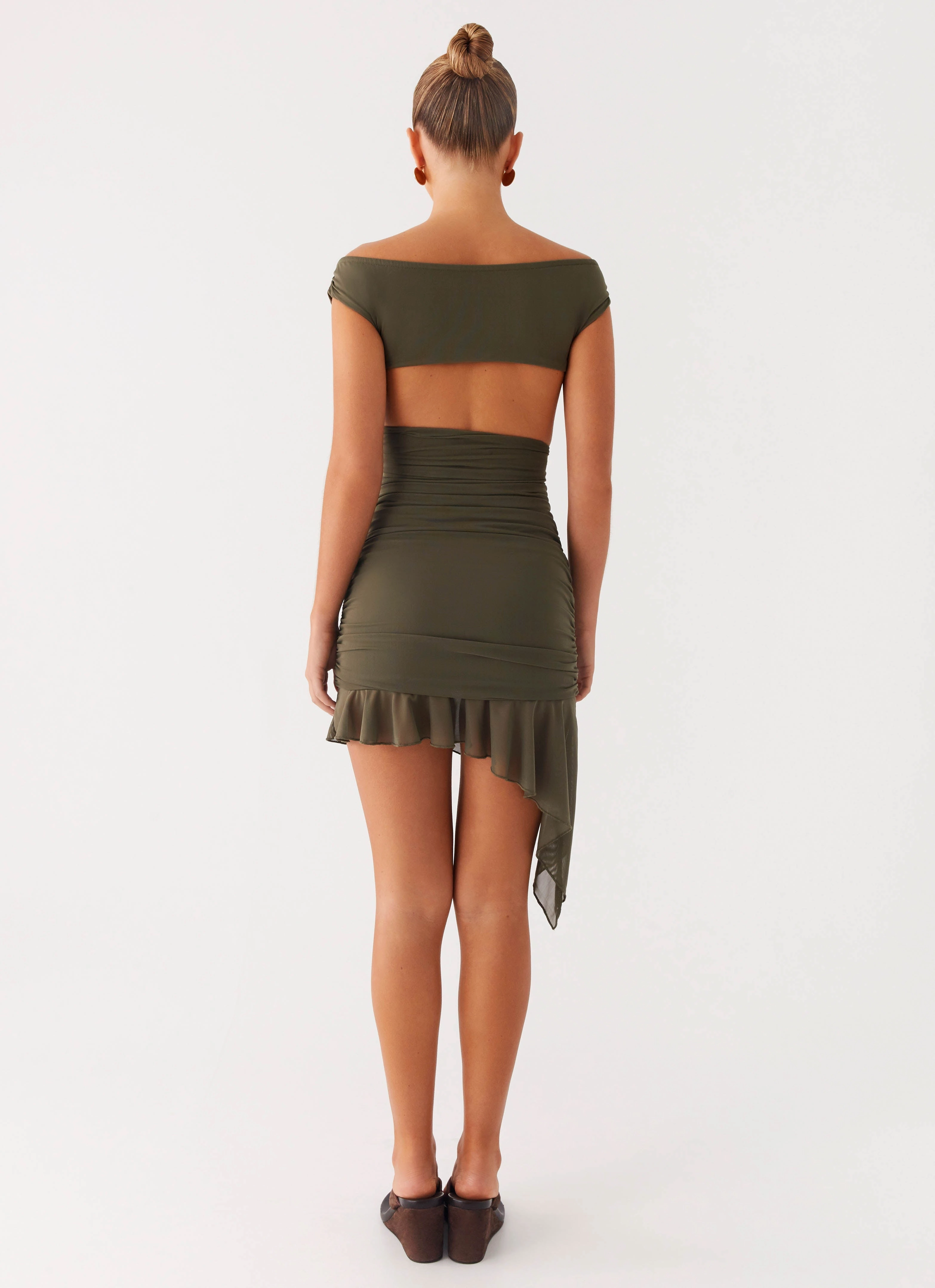 Minimal Detail Art Event Ivy Whisper Mini Dress - Khaki