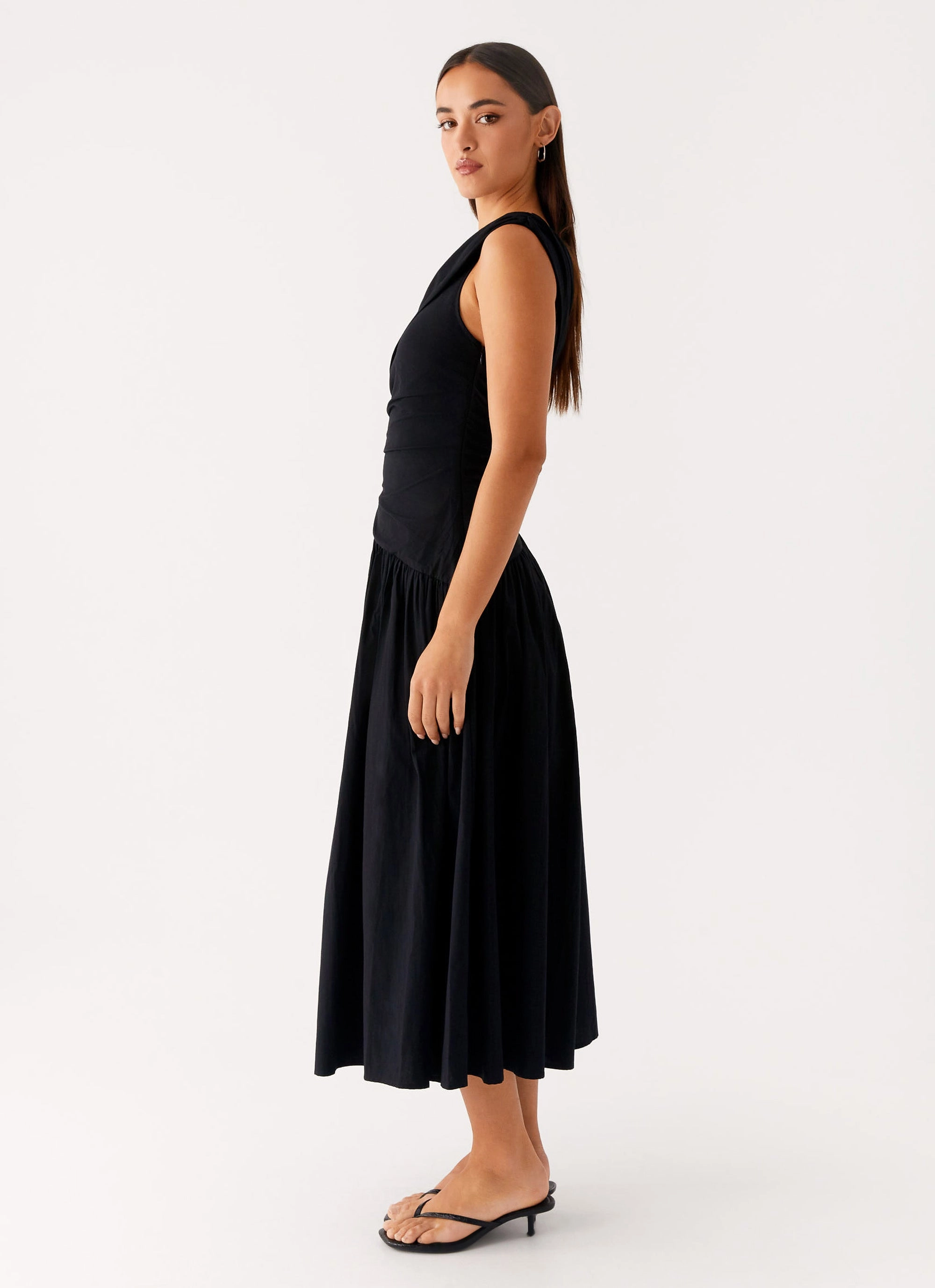 Heart Tone Sleek and Flattering Janessa Midi Dress - Black