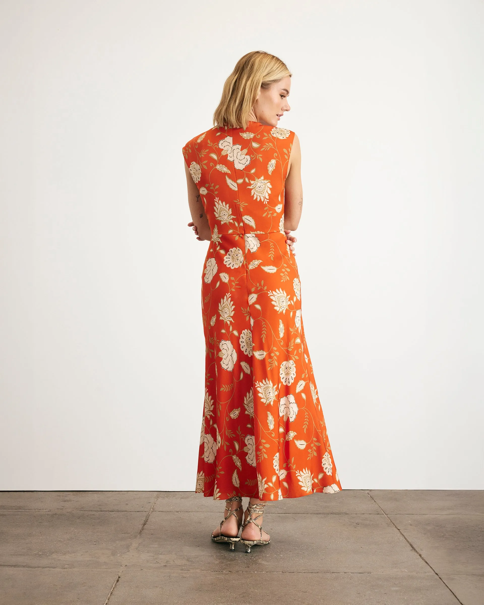 Julia Dress Casual Look Chic and Flattering