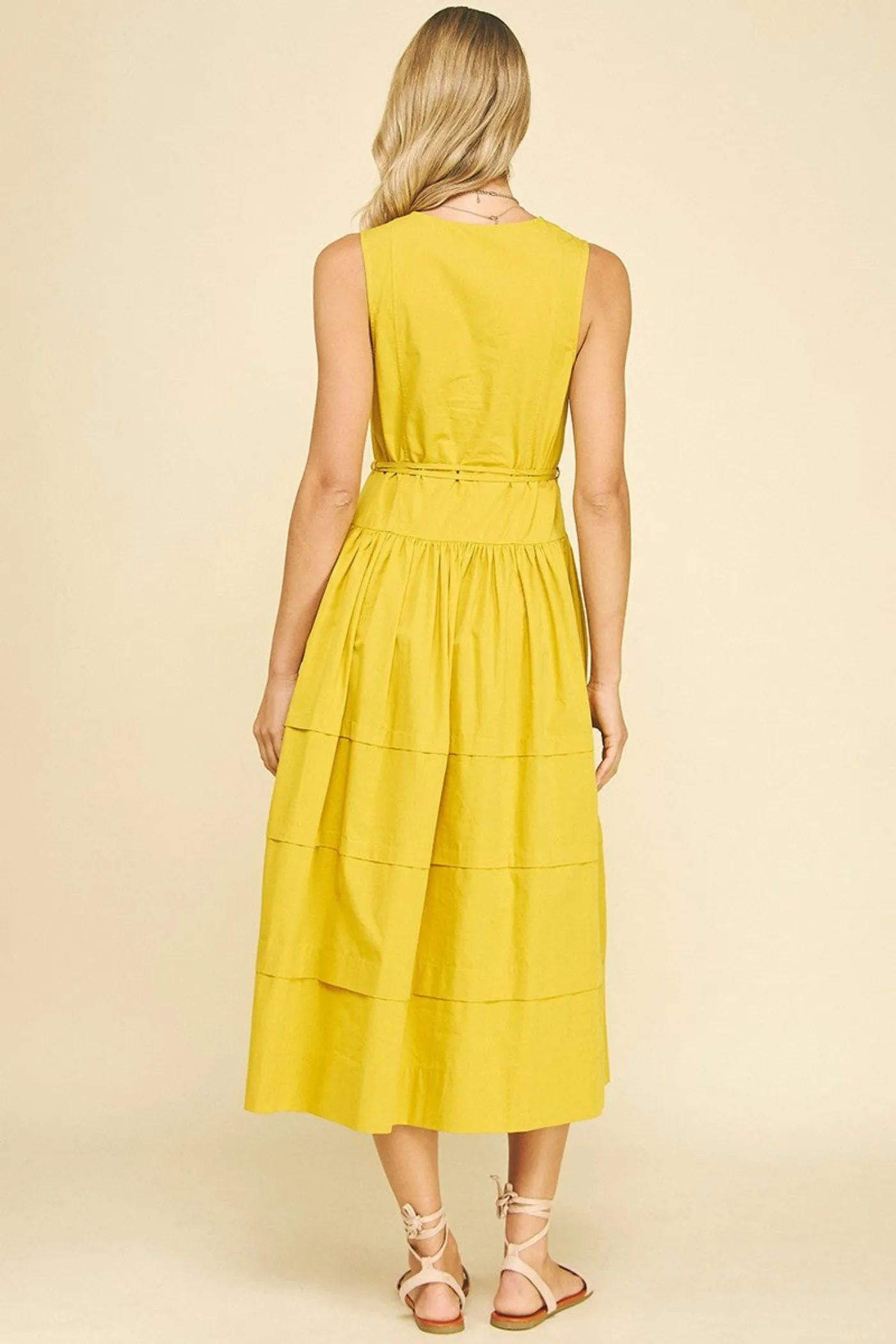 KELLY V-NECK TIERED MIDI DRESS Trend Appeal Luxurious Feel