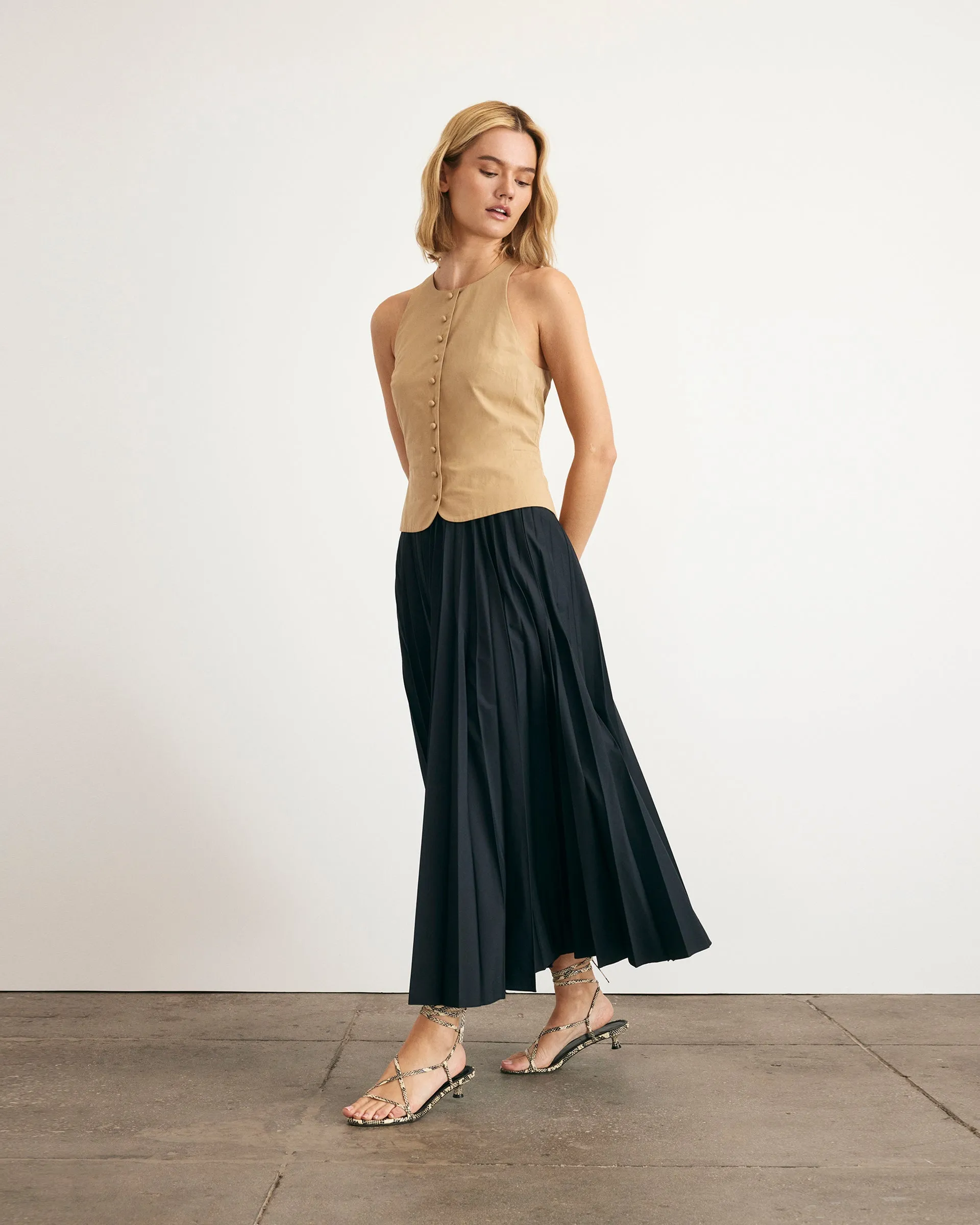 Robbie Dress Quick Look