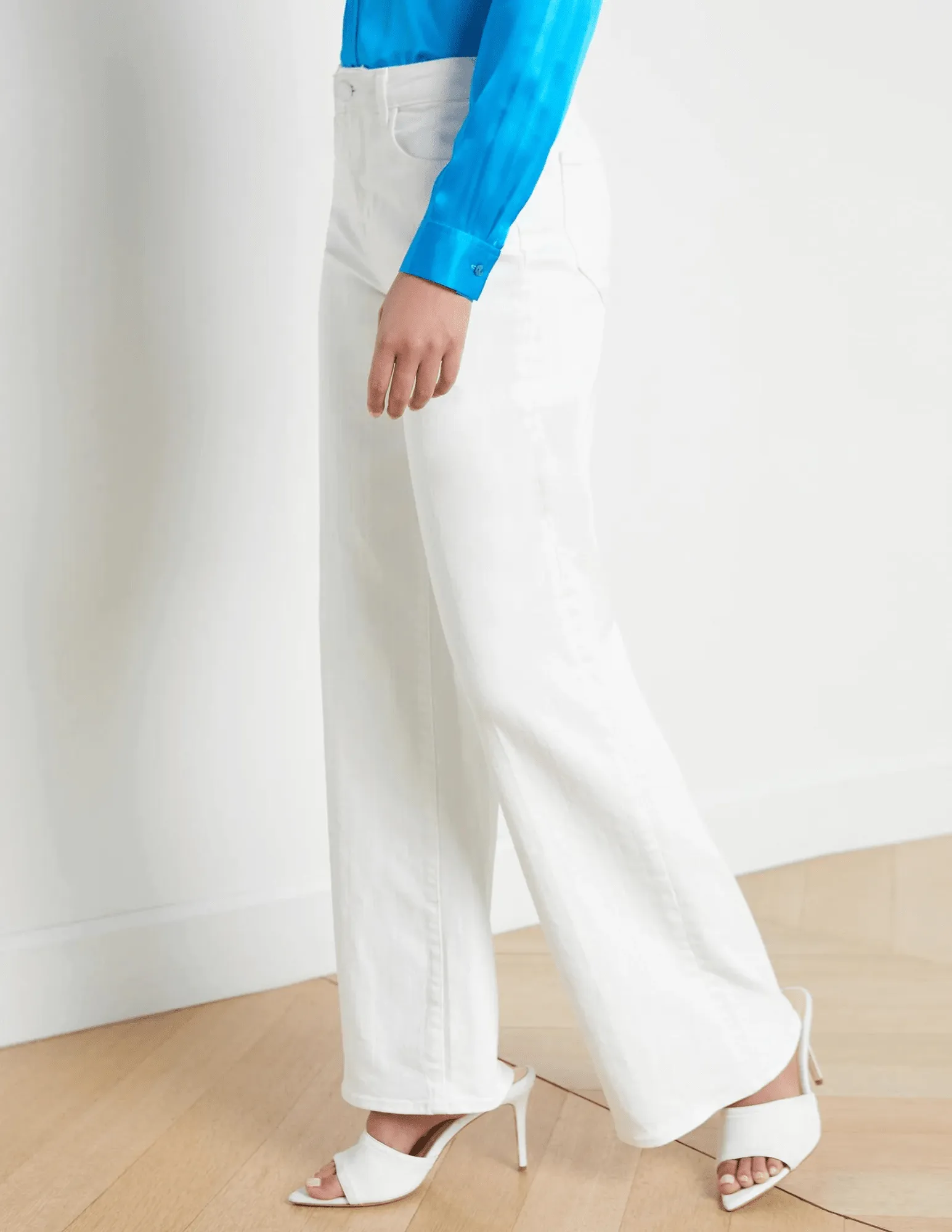 L'AGENCE Alicent High Rise Wide Leg Crop Jeans In Blanc Lifestyle Fit Foundation Wear