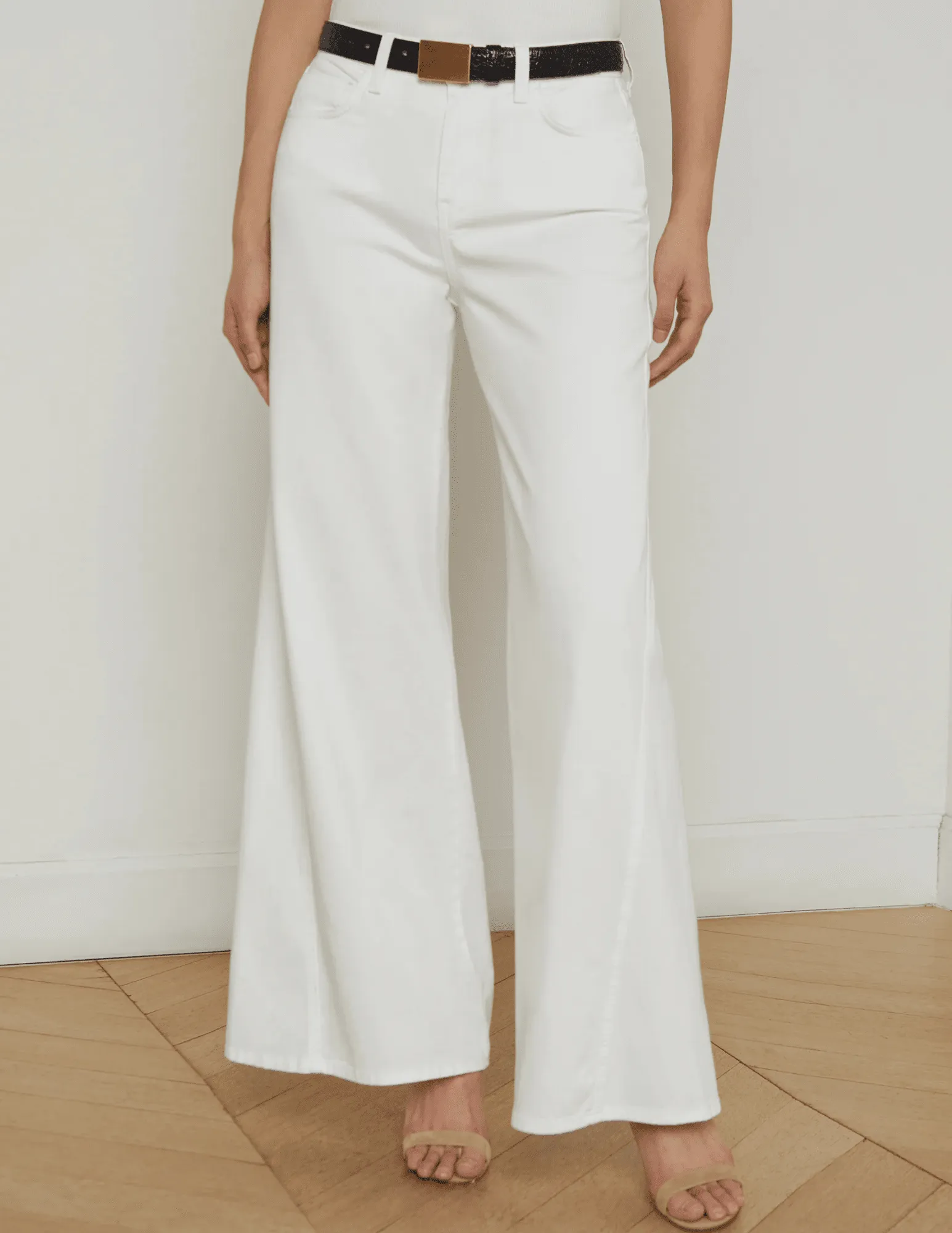 Sanded Seam Comfort Streetwear Fan Family Style L??AGENCE Beau T-Seam Wide Leg Jeans in Blanc