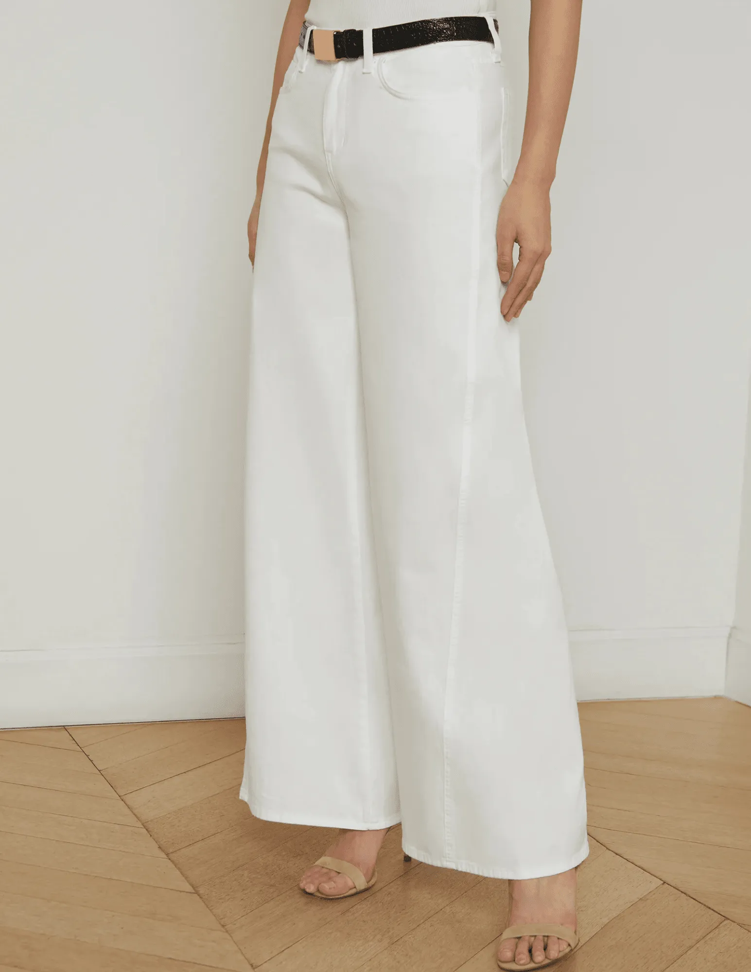 L??AGENCE Beau T-Seam Wide Leg Jeans in Blanc Rainy Day Chill Outfit Nature Lover