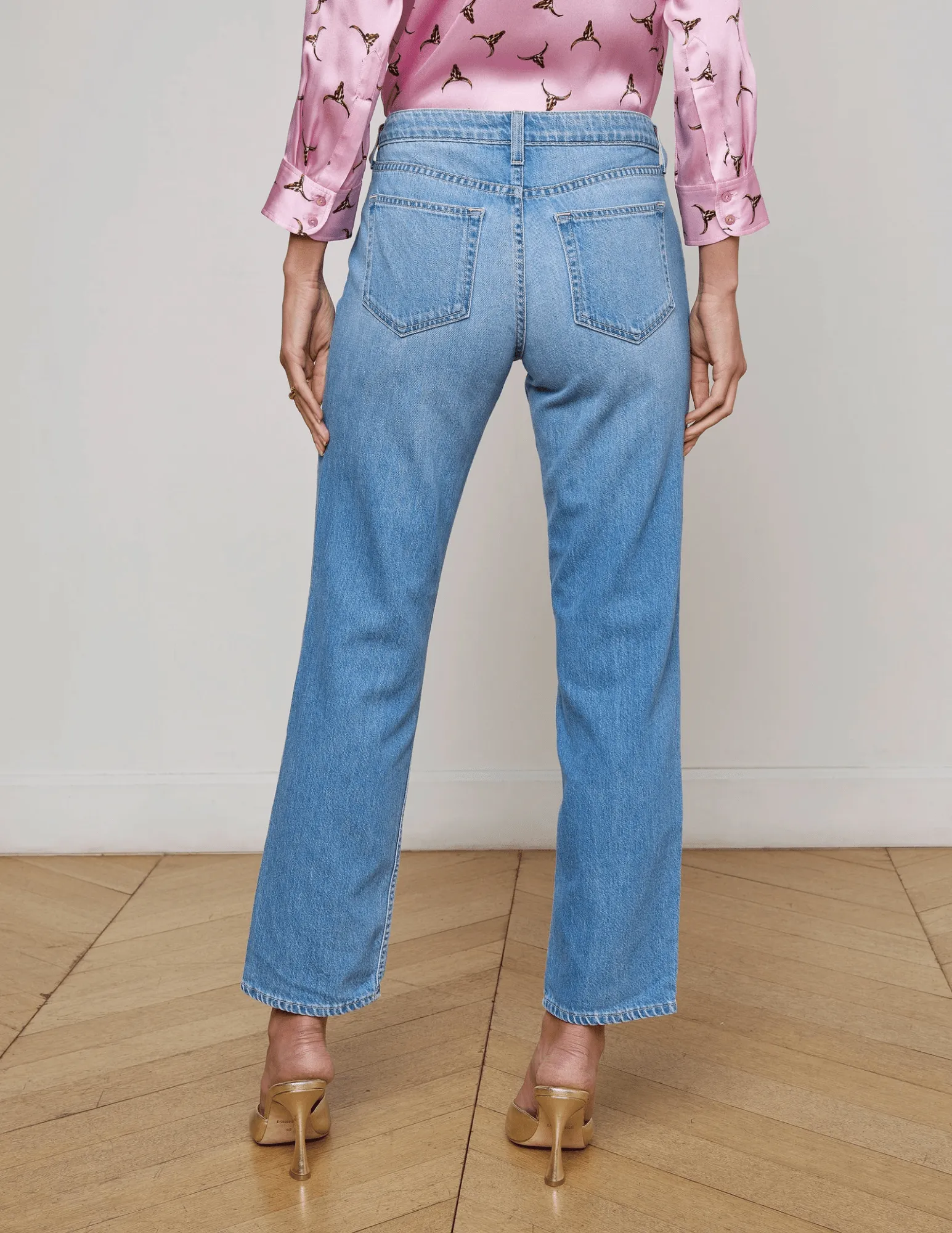 L'AGENCE Nevia Low Rise Slouch Jeans in Caster Bartack Stitching Closet Staple