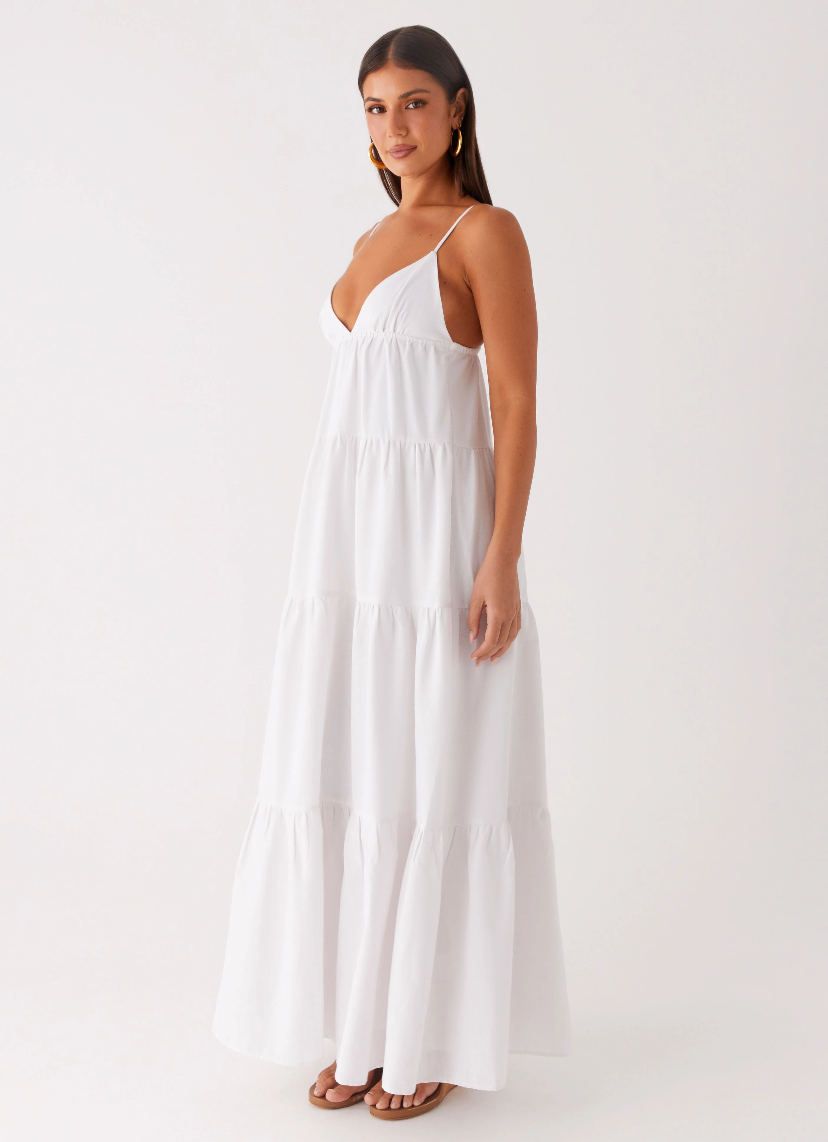 Seamless Finish Feminine fit-and-flare silhouette Lotty Linen Maxi Dress - White